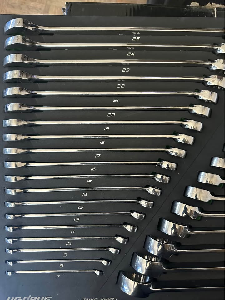 38 pc 12-Point Metric/SAE Flank Combination Wrench Master Set with Organization