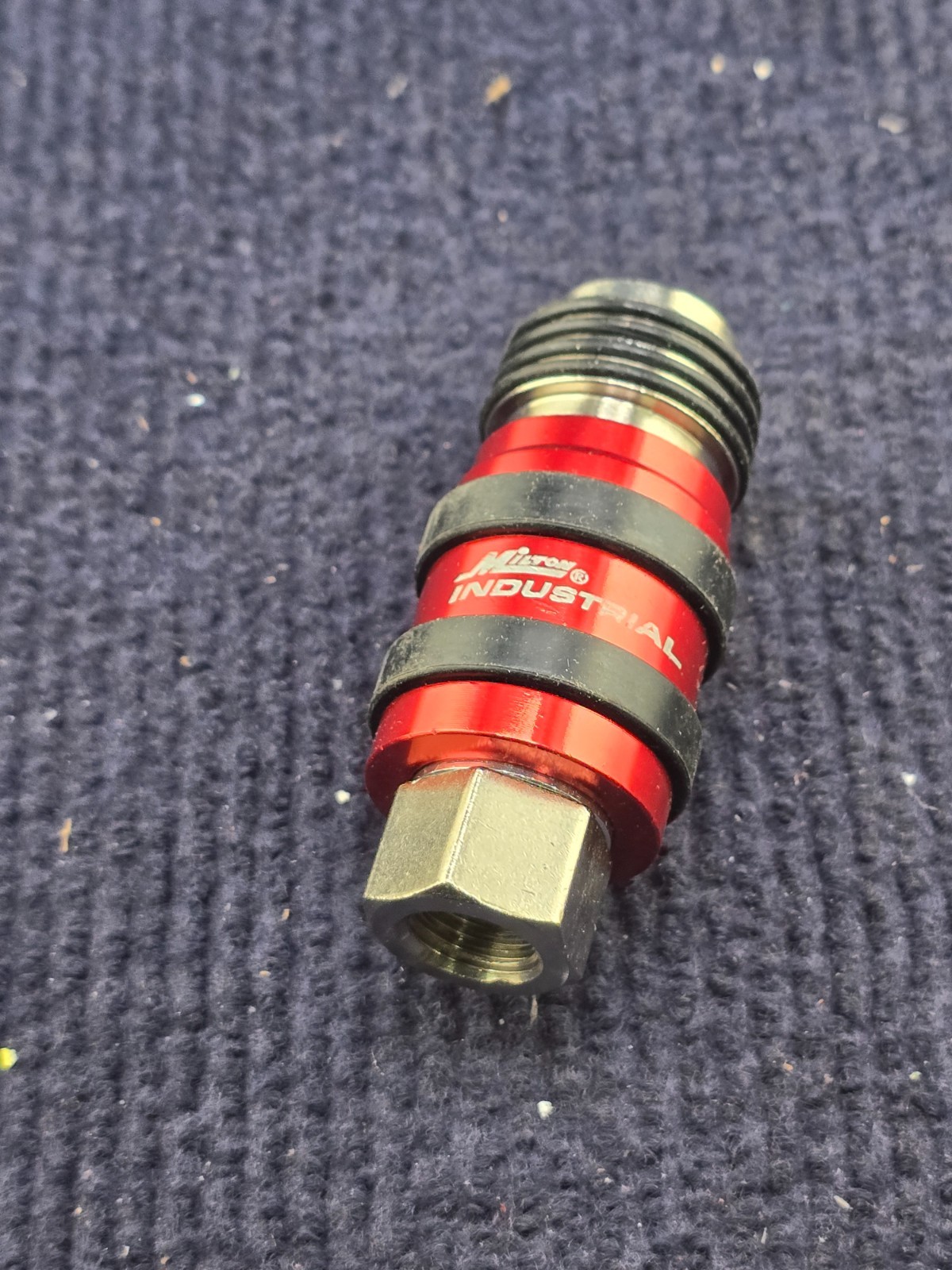 Milton Industrial 1/4″ Female NPT 5-in-1 Universal Safety Exhaust Air Coupler