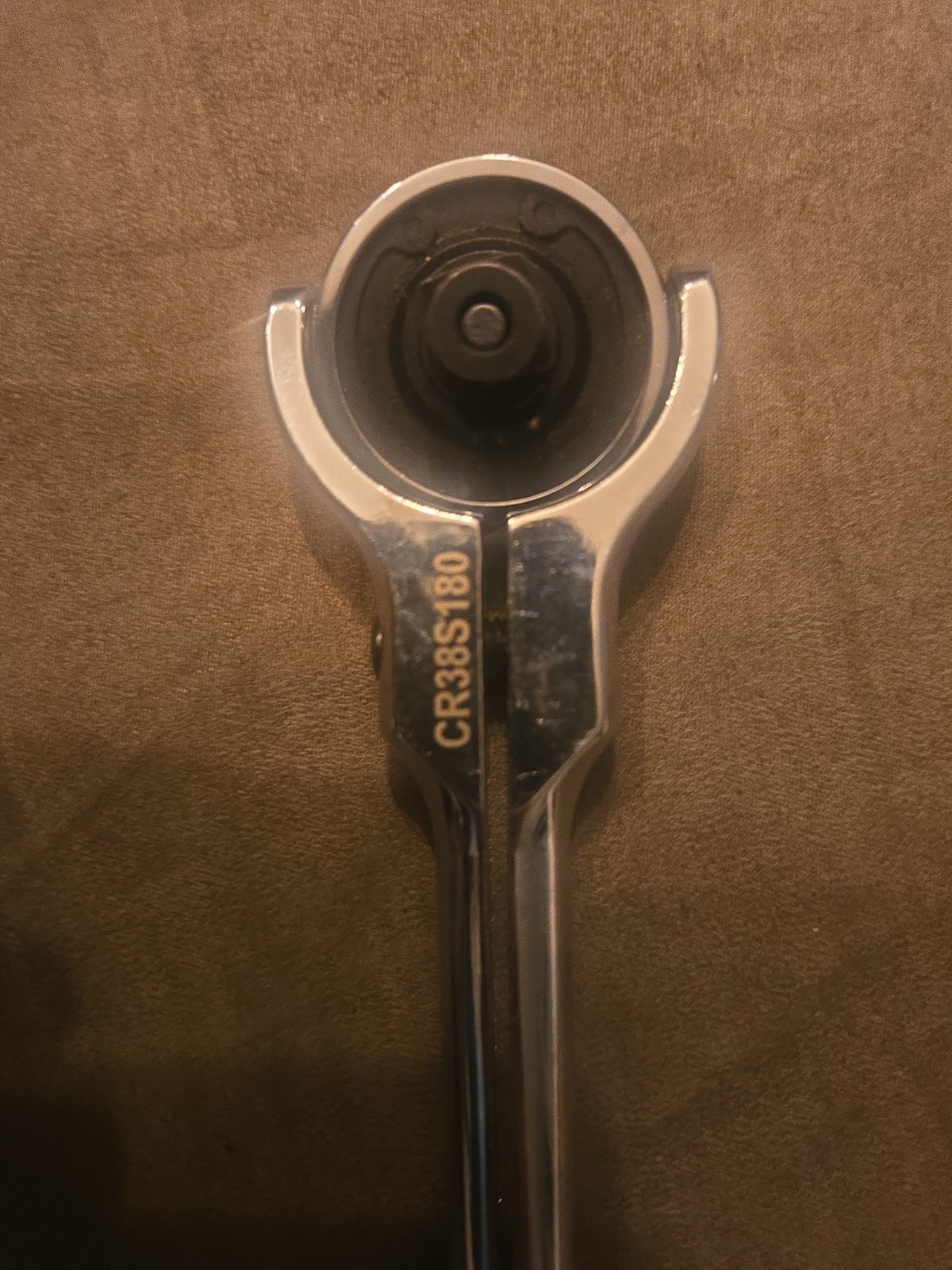 Carlyle 3/8″ Drive Swivel Head Ratchet (Model CR38S180)