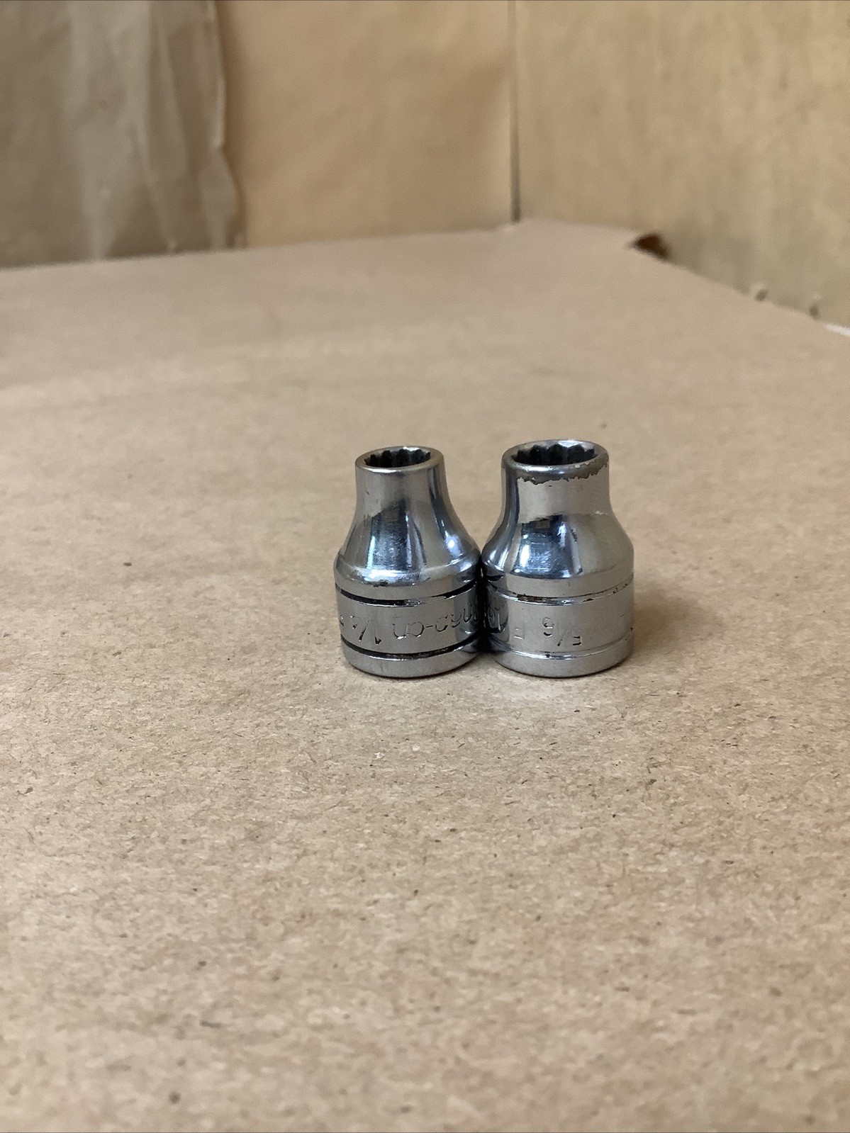 Snap On FL860 17pc 1/4”-7/8” & 5/32”-1/4” 3/8” Drive 12PT Socket Set -Silver