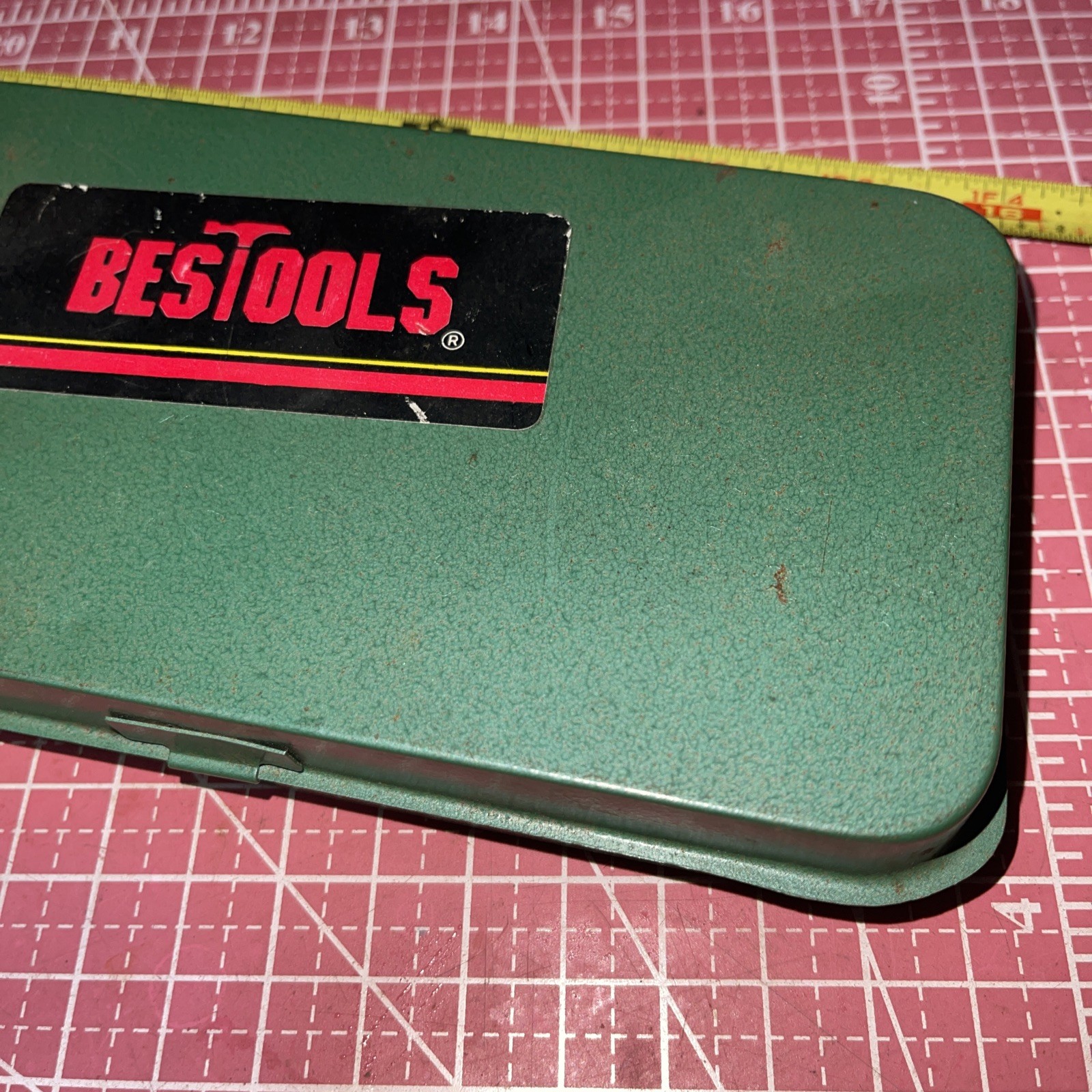 Vintage Bestools 1/4 Drive Metal Tool Case Green 7 X 4 X 1-1/4 Case Only.