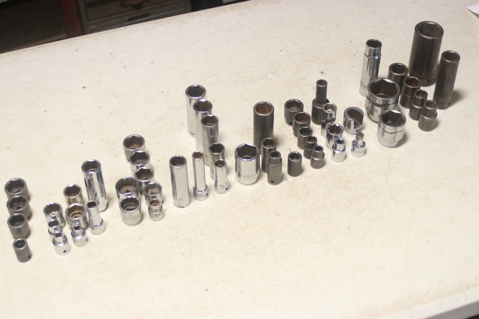Lot of 50 MAC Tools 3/8 & 1/2 Inch Drive Sockets ALL Different SAE & Metric