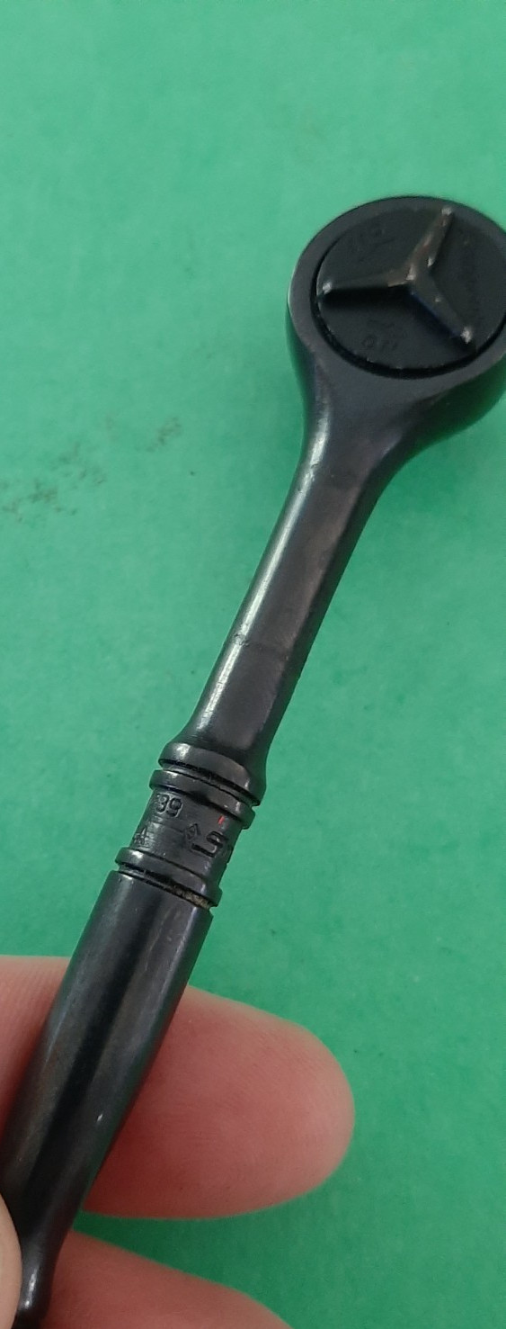 Snap-on Tools USA GTM739 1/4″ DRIVE Round Head Black Industrial Finish Ratchet
