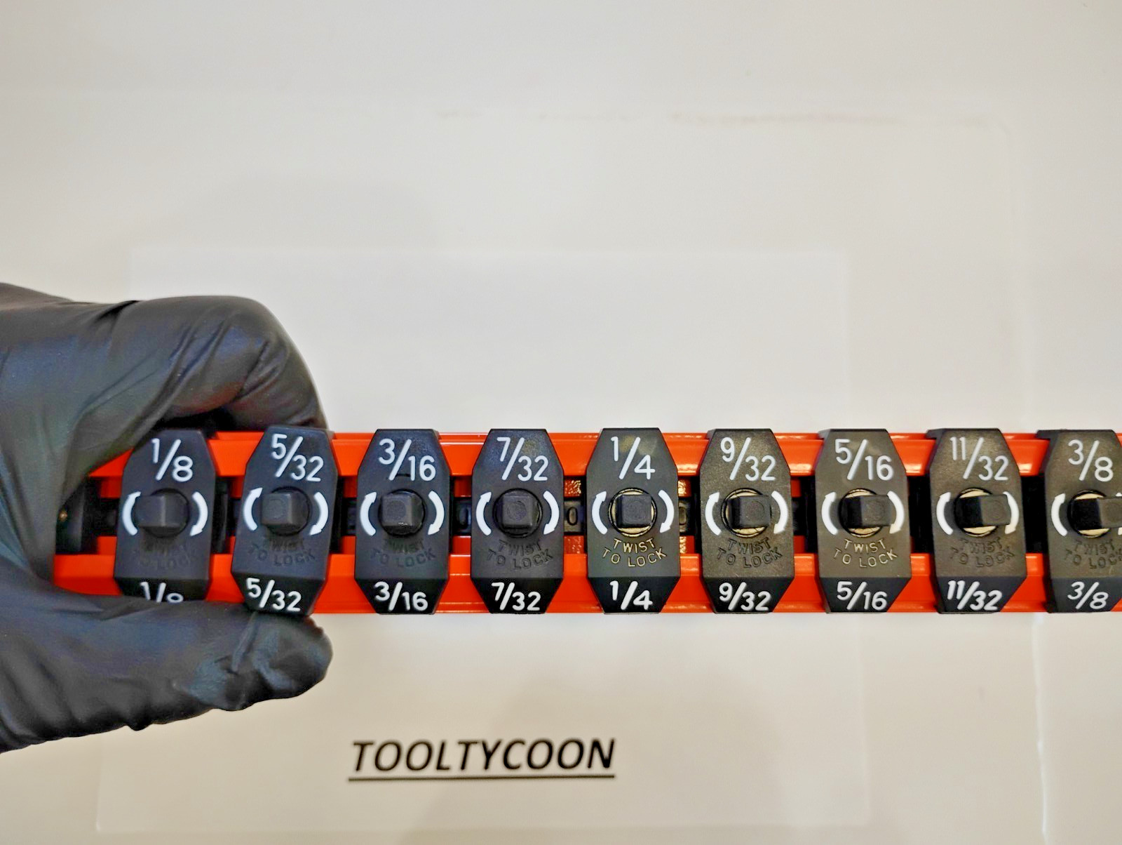 Snap-on Tools NEW ORANGE 1/4″ Drive SAE 14 Post Lock-A-Socket Rail LAS14S0