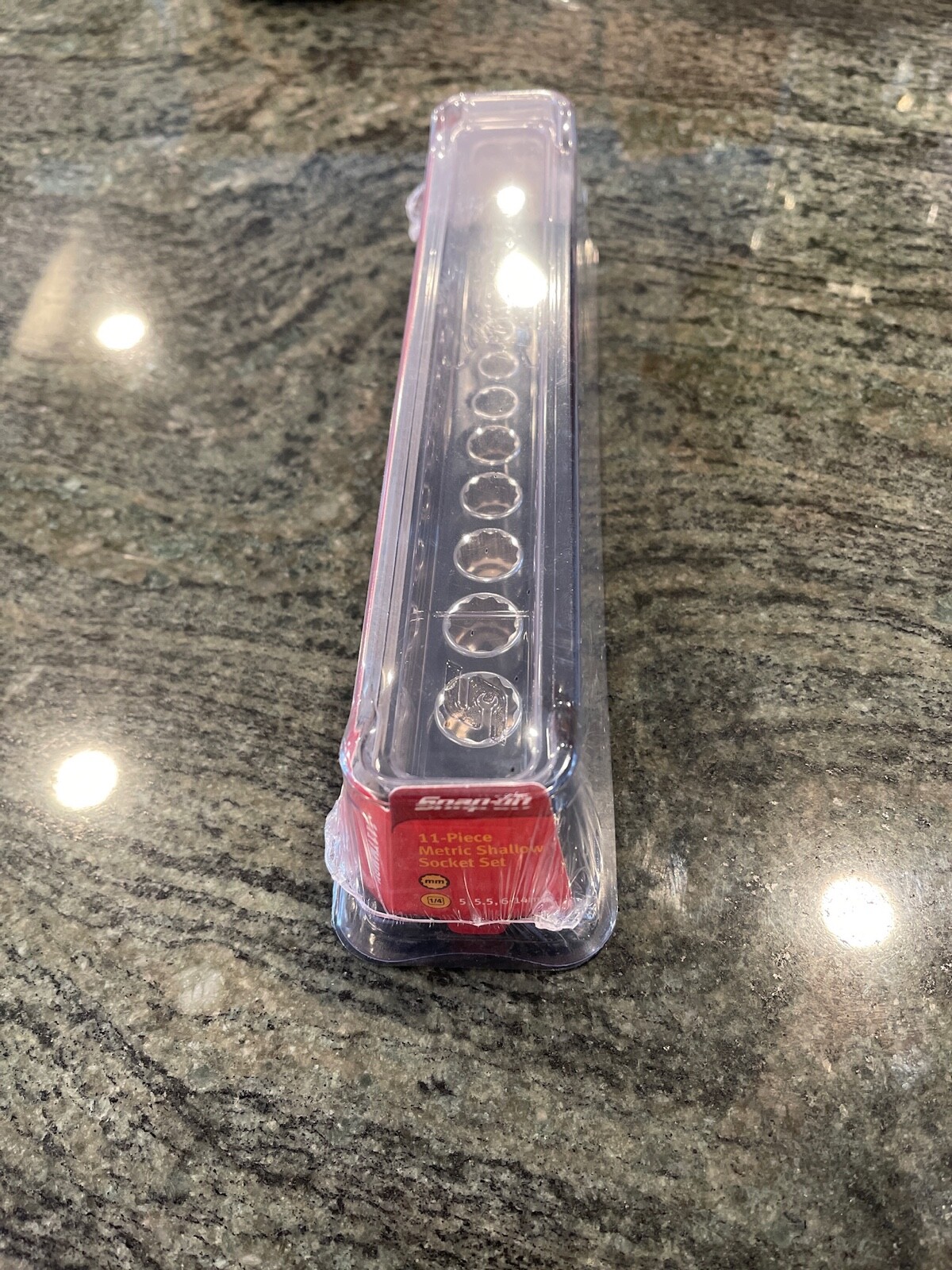 Snap On 111tmmdy 11 pc metric 1/4 drive 12 pt socket set 5,5.5,6-14 sealed