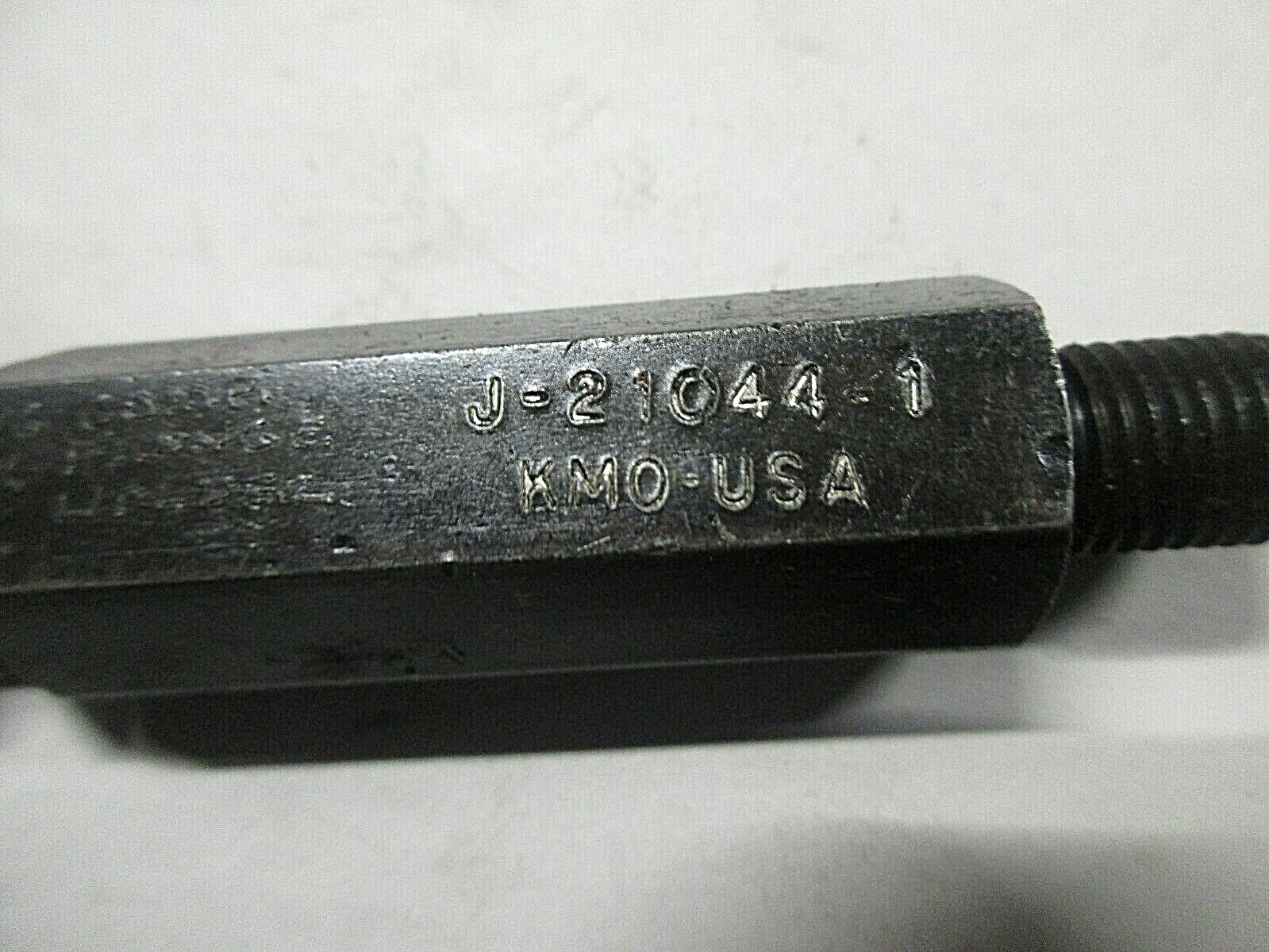 KENT MOORE TOOL J-21044-1 COMPANION FLANGE HOLDER BOLT
