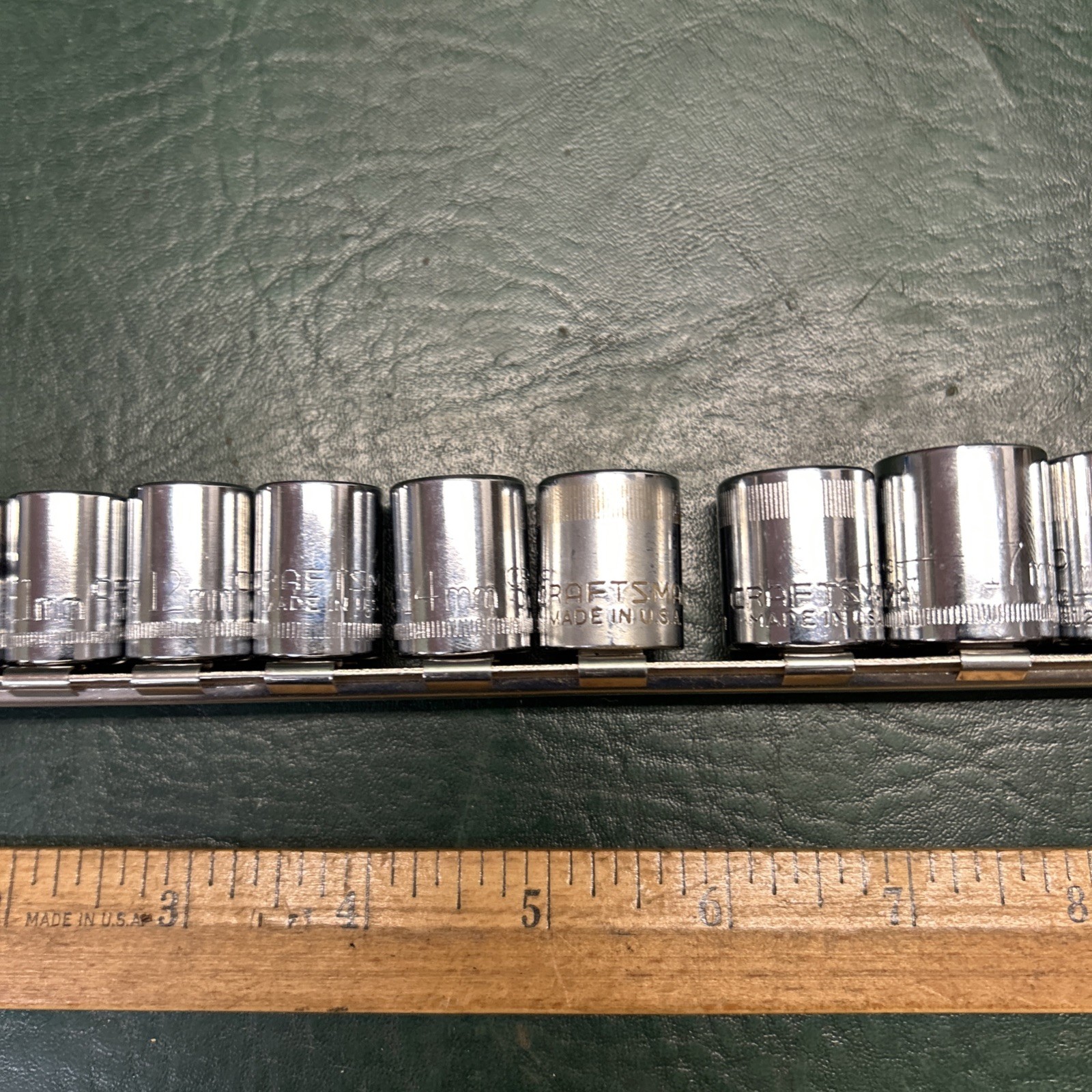 Craftsman 13 pc Socket Set 3/8 Drive 12 Point METRIC 9mm-19mm W/ Rail + extras
