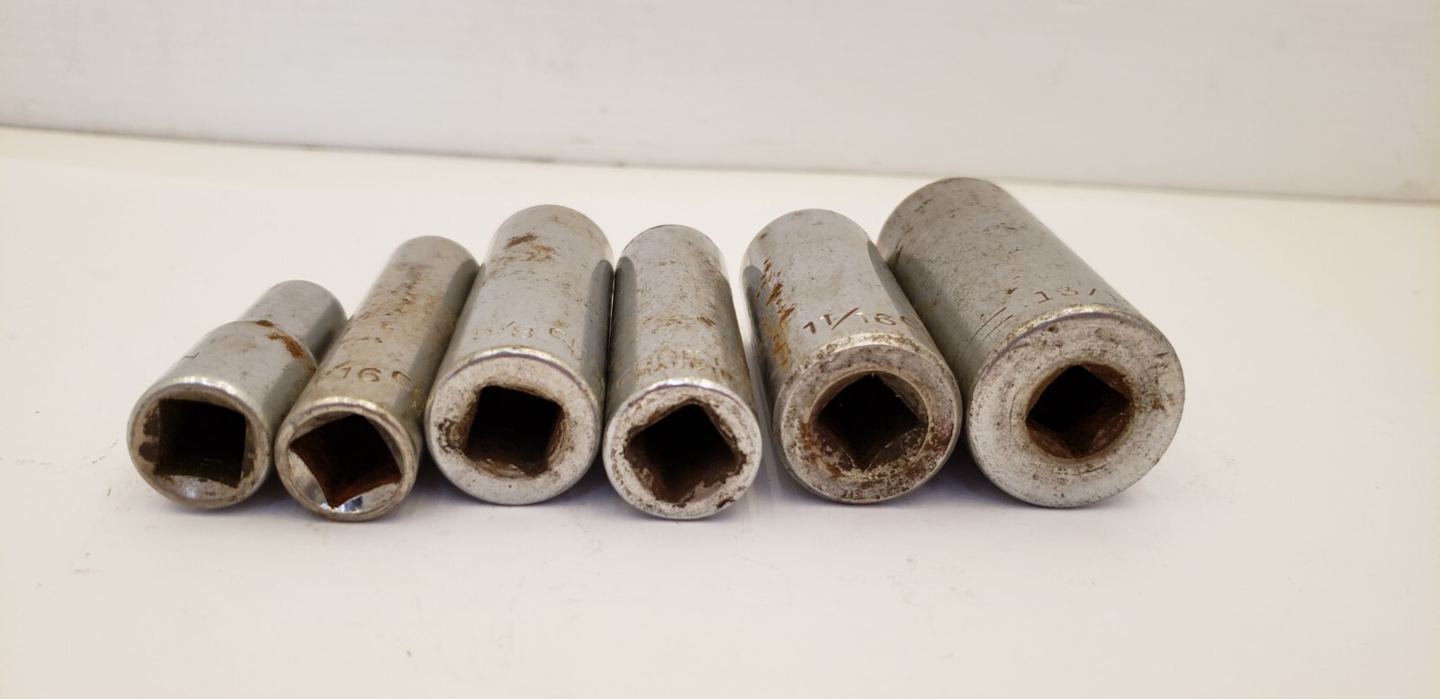 ASST. CRAFTSMAN 12PT-1/2″ DR SOCKETS: 13/16-11/16-5/8-9/16-7/16 & 3/8 (SET OF 6)