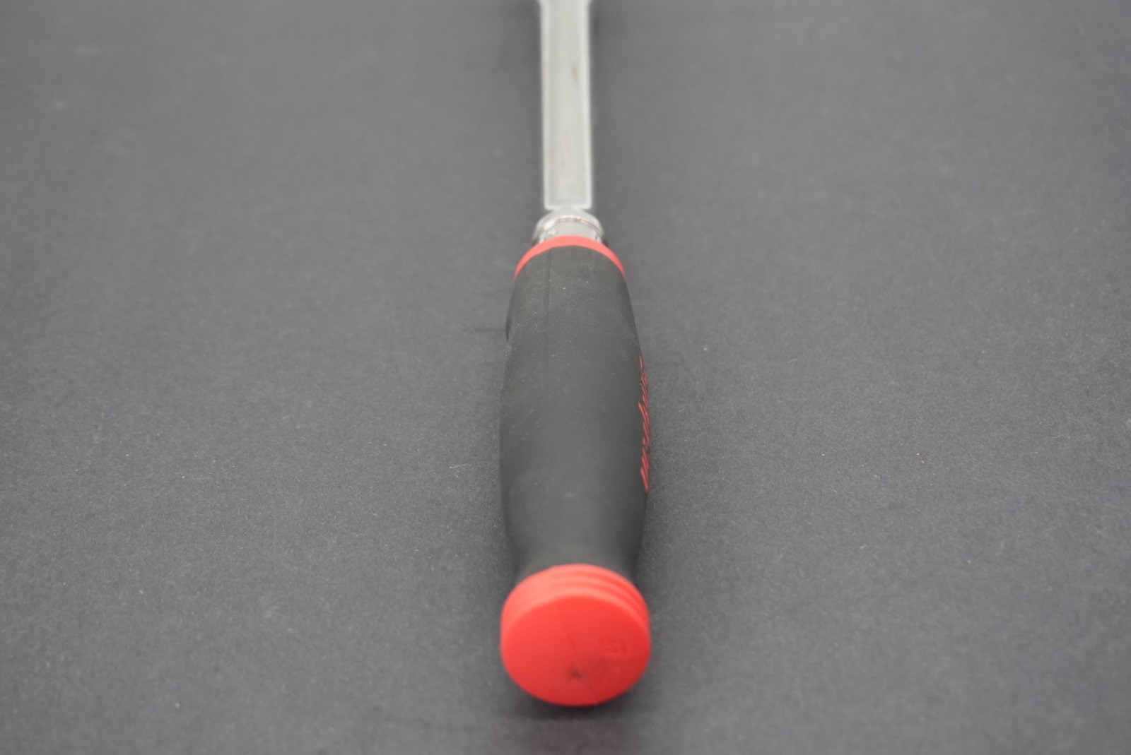 Snap On Ratchet 3/8” Drive Round Head Swivel Soft Grip Handle ( Red ) FHNF100