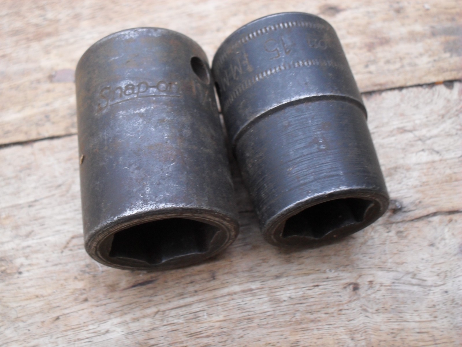2 x snap-on impact sockets 11/16 AF ( p220) and 15mm metric garage 1/2 drive