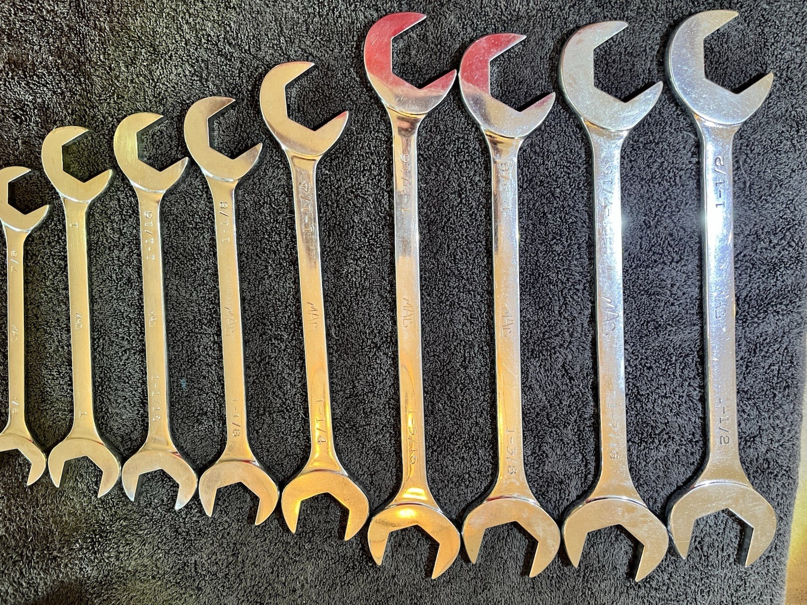 Mac Tools 17 Pc SAE 4-Way Angle Head Open End Wrench Set 3/8″ – 1-1/2″ DA Series