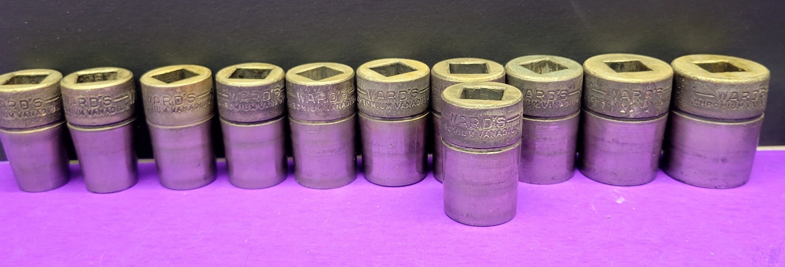 16 VINTAGE WARD’s 1/2 DRIVE SHALLOW SOCKET SET 12PT. 7/16″-7/8″ & 1″TO 1 1/4″