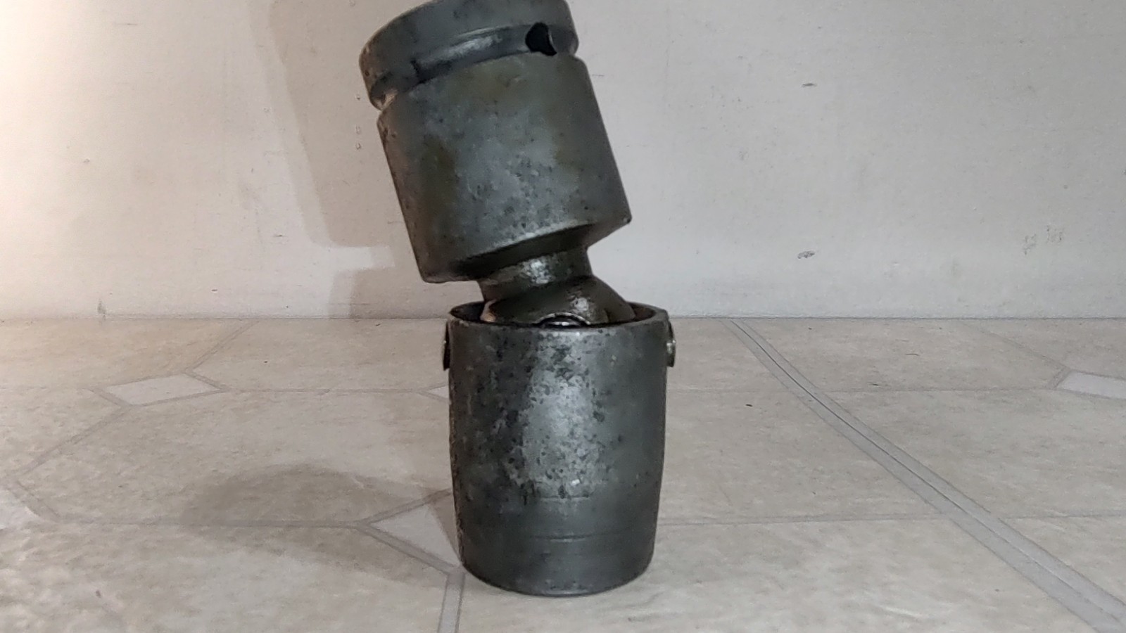 APEX Dayton 3/4″ Drive 15/16″ 6-Point Impact Swivel Socket