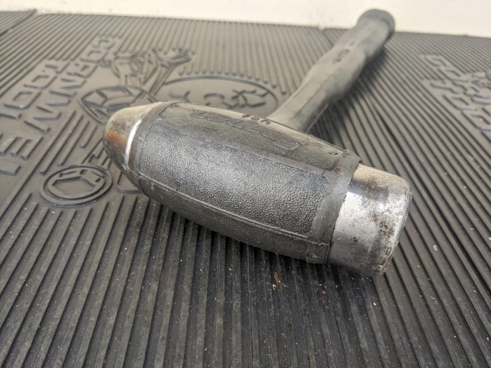 #be969 Snap On Tools – HBBD40DT – 40oz Dead Blow Ball Peen Dark Titanium Hammer