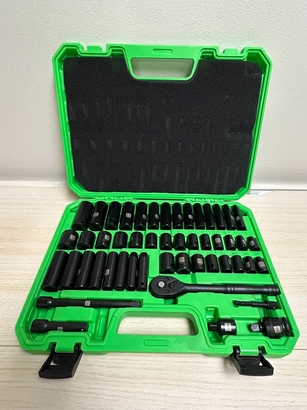 BOURVILL 50-Piece 3/8″ Drive Impact Socket Set