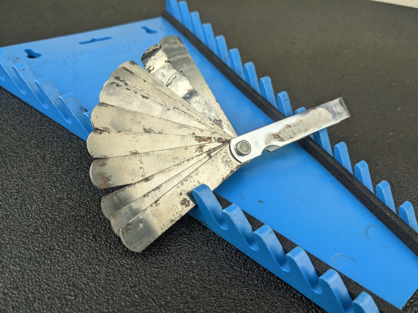 #bl774 Blue Point FB325A Feeler Gauge Set 25 Blades Inches SAE Metric USA