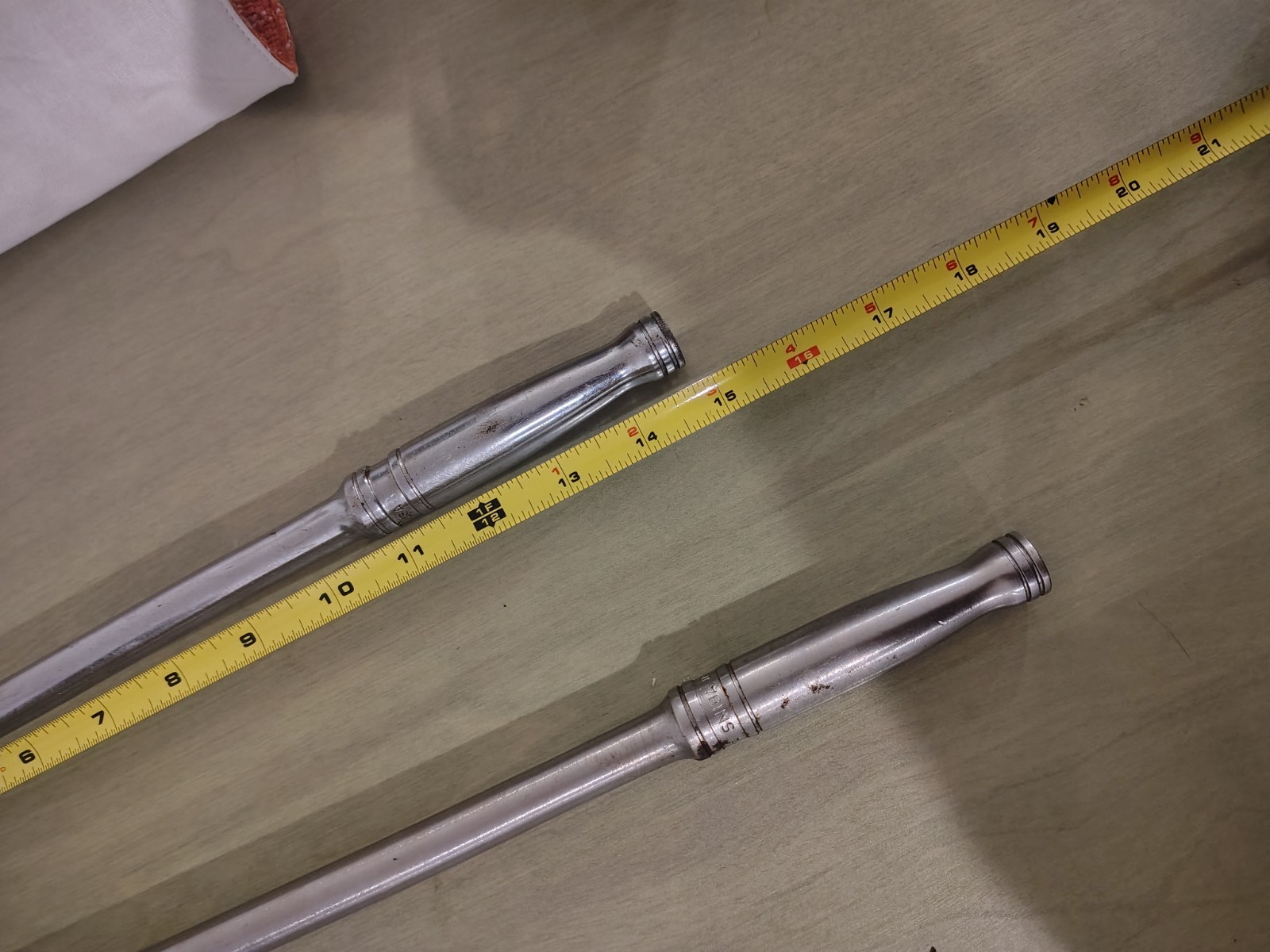 Snap-On Tools SL715 1/2″ Drive Heavy Duty Long Ratchet And SN18A Breaker Bar