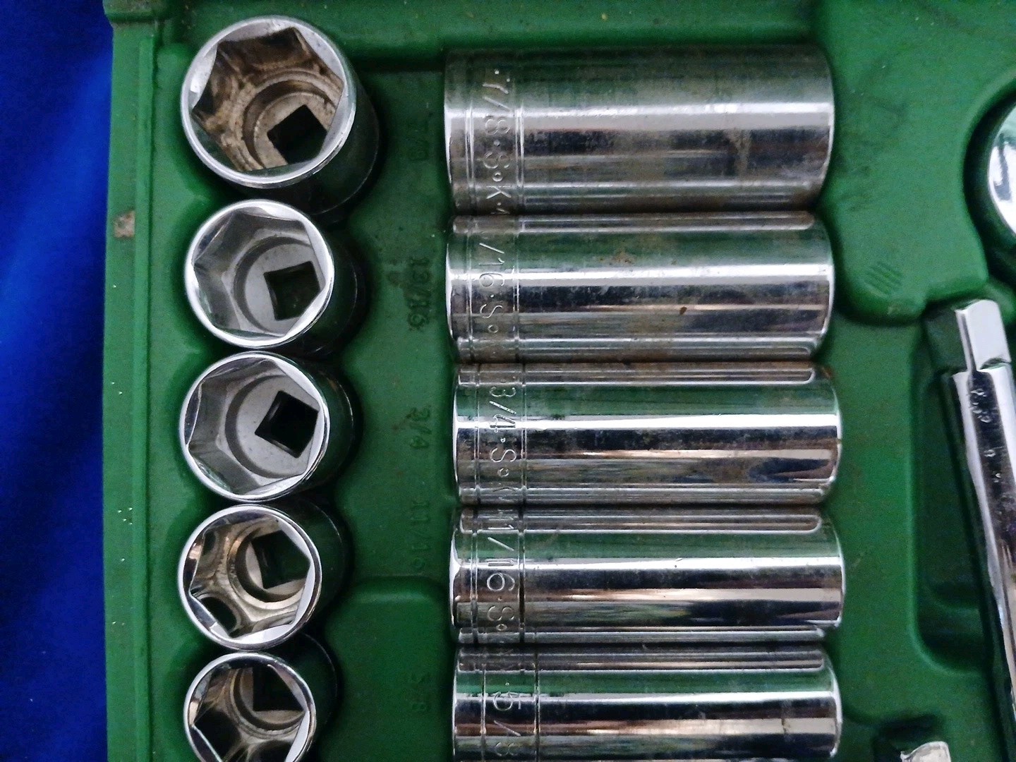 SK Tools USA 94547 Standard & Metric 3/8″ Drive 47pc Socket Set