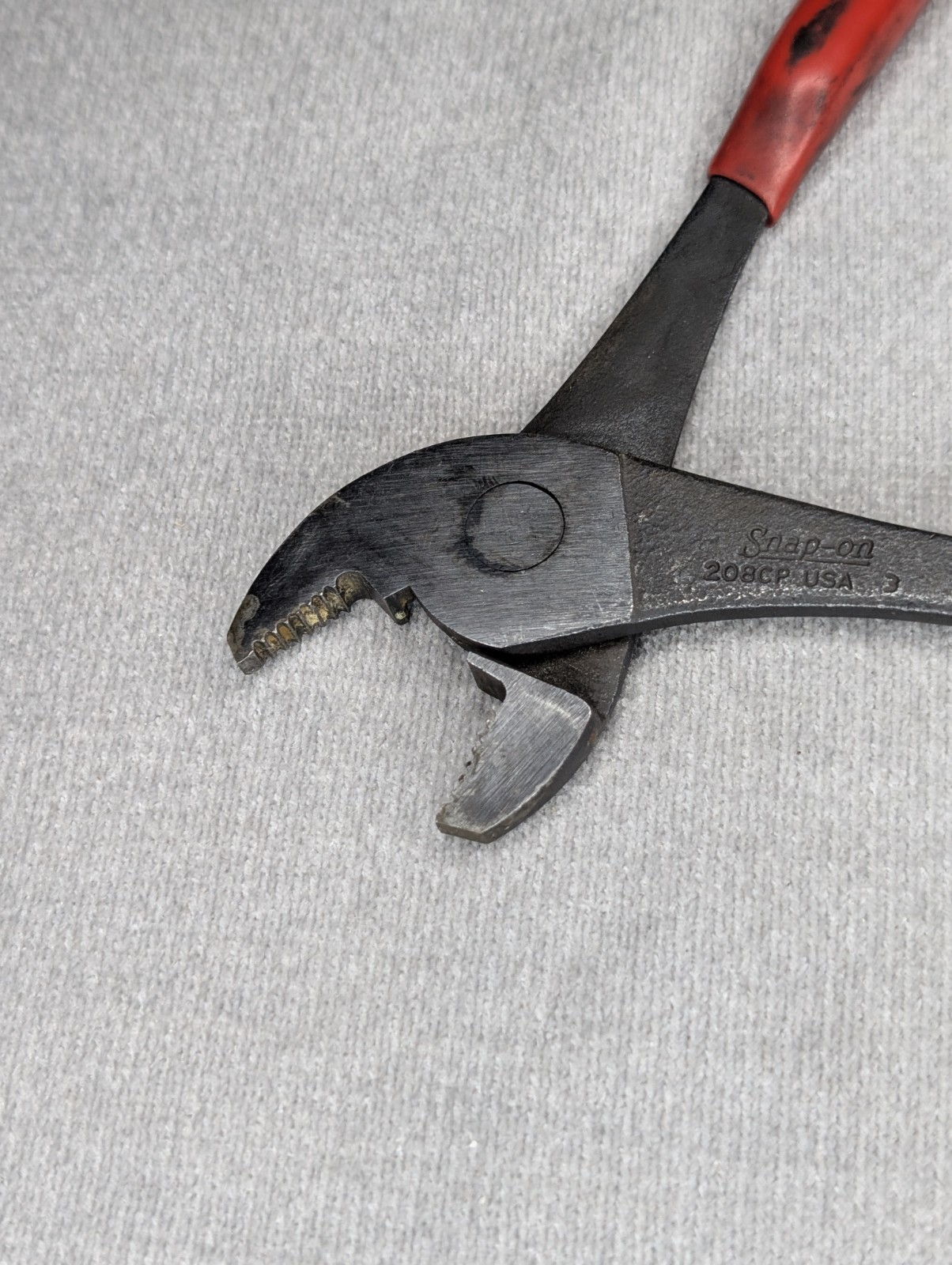 Snap-on 208CP Angled Nose Battery Terminal Cushion Grip Pliers Made in USA M0733