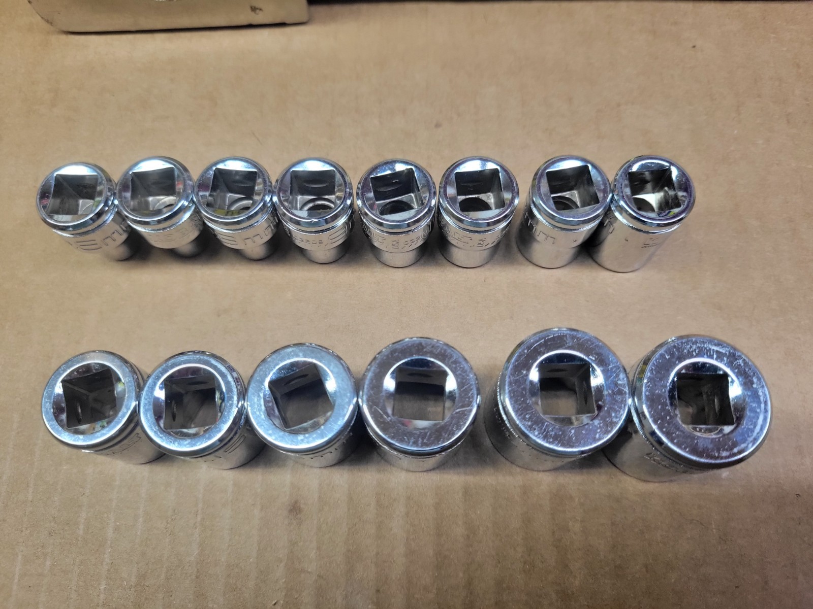 First Generation Kobalt 3/8″ Drive Metric 14-PC SAE 6-Point Socket Set 6-19 MM