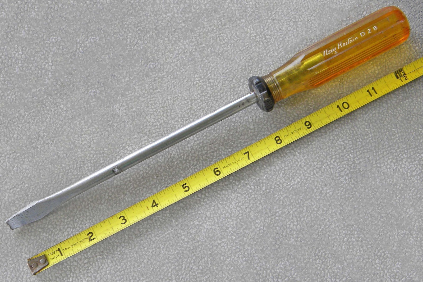 Vtg 12″ New Britain #D28 Flat Slotted 3/8″ Long Shaft Screwdriver, Yellow Handle