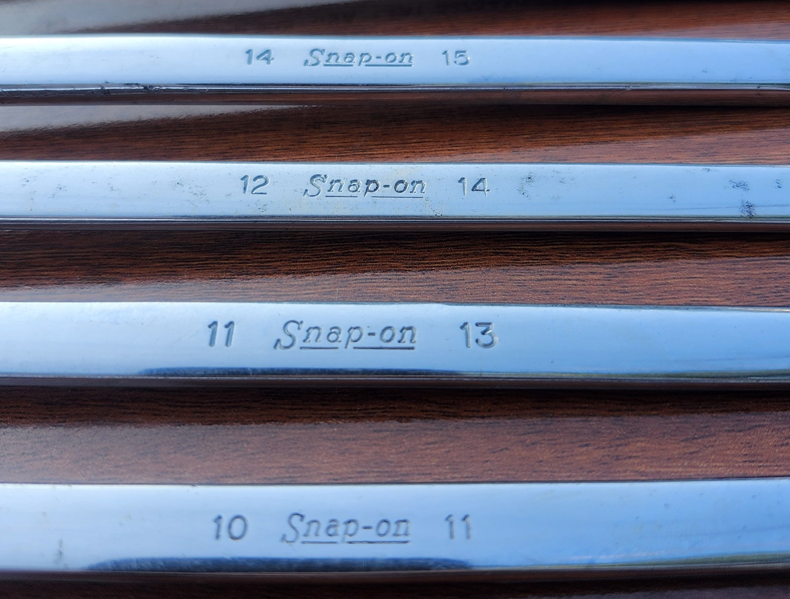 Snap On XBM1011-1719 10-19mm 12 Point 6 Piece 10° Offset Box End Wrench Set USA