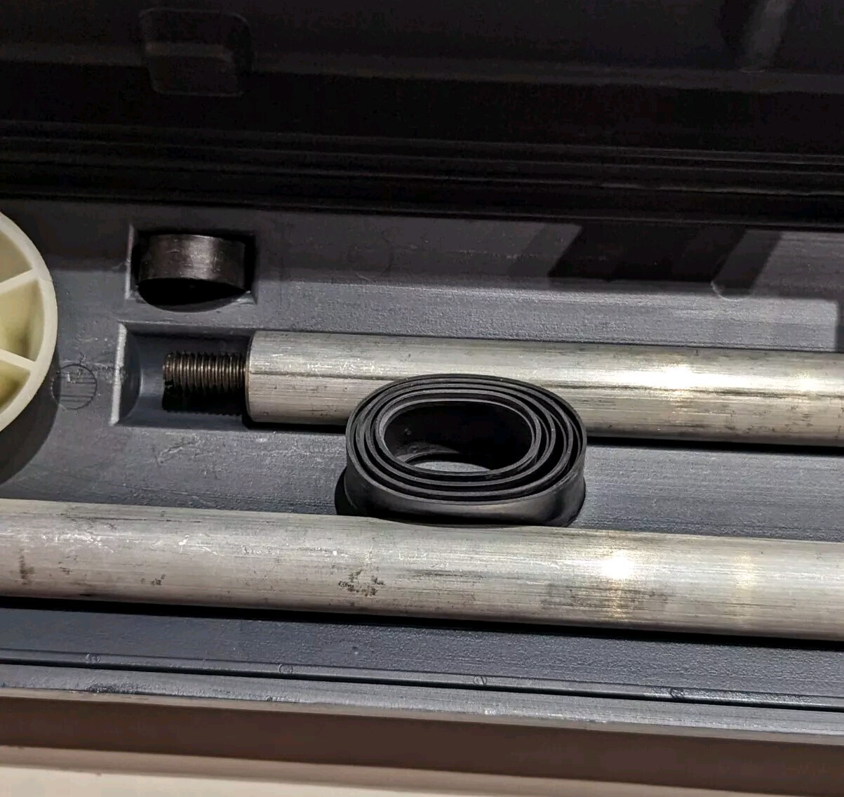 Lisle 18000 Universal Camshaft Bearing Tool New/Free Shipping!!