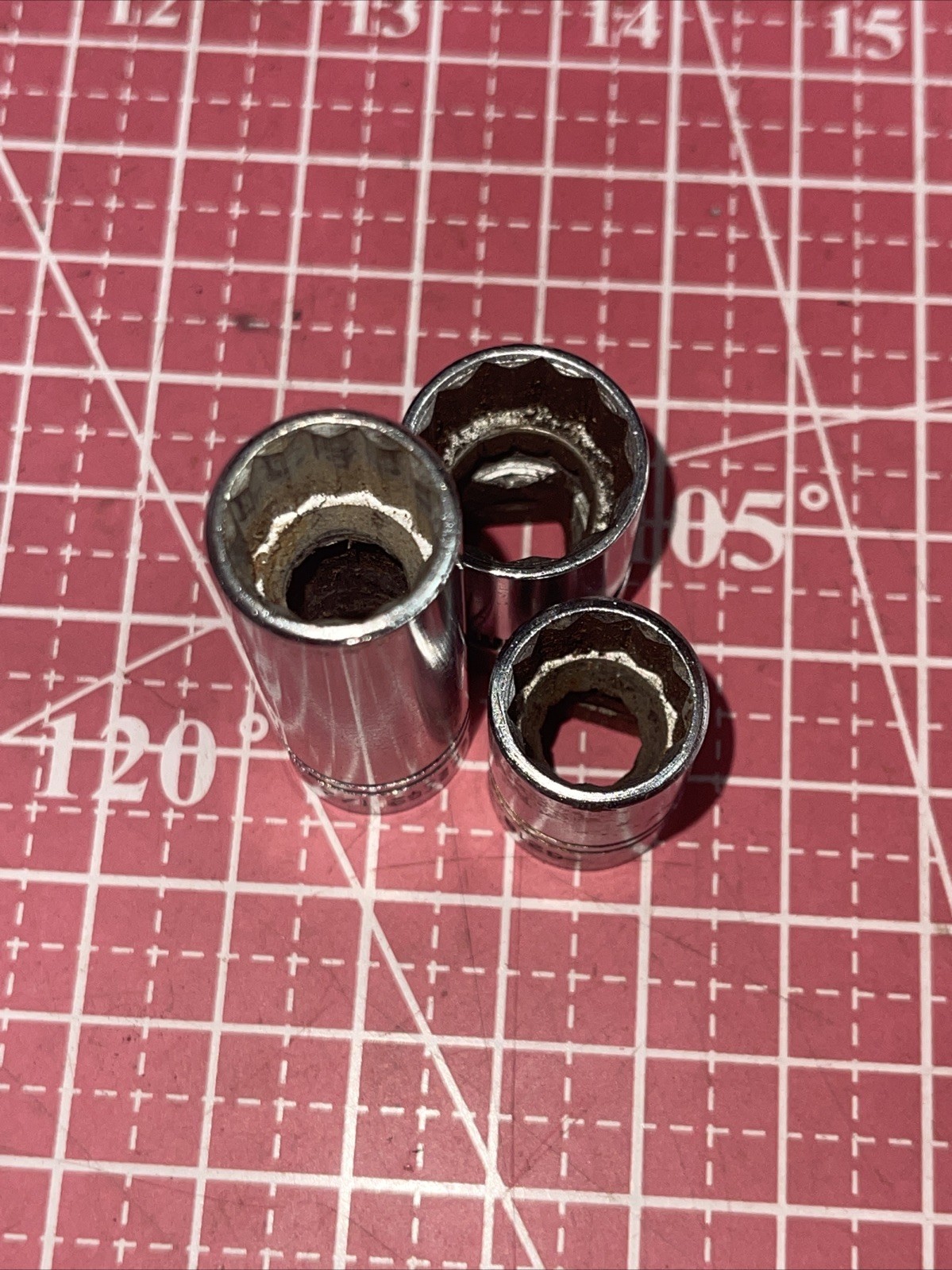 Vintage Indestro USA Super No 2775 3/8 Drive Ratchet 3/8” + 3 Sockets 1/2 5/8