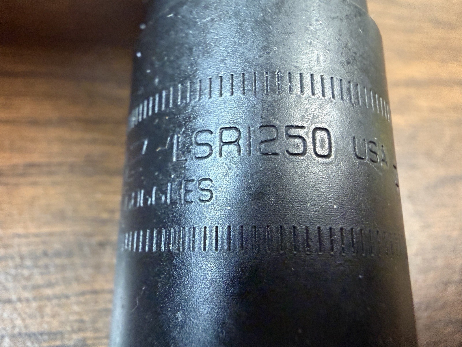 Blue-Point LSR1250 Double Ended Lugnut Flip Socket 19MM 21MM 1/2″ Square Drive