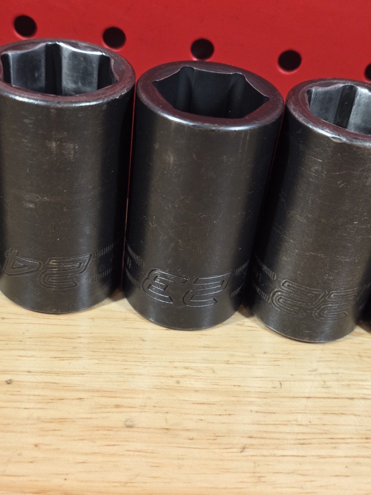 Snap-on 312IMMS 1/2″ Drive 15-25MM + 27MM 6-Pt Semi-Deep Impact Socket Set