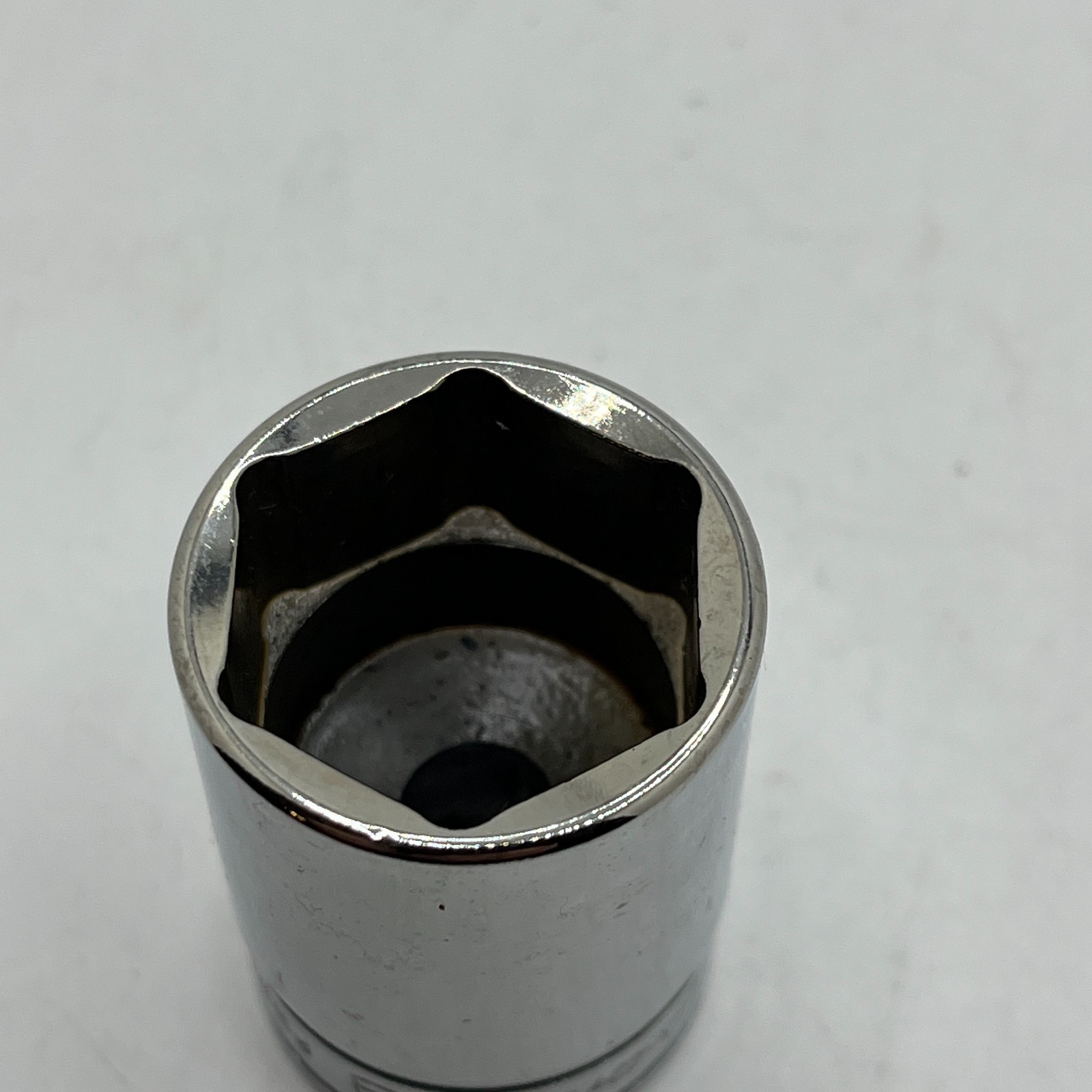 Snap-On Tools USA FSS281 3/8″ Drive 6-POINT SAE 7/8″ Shallow Chrome Socket New