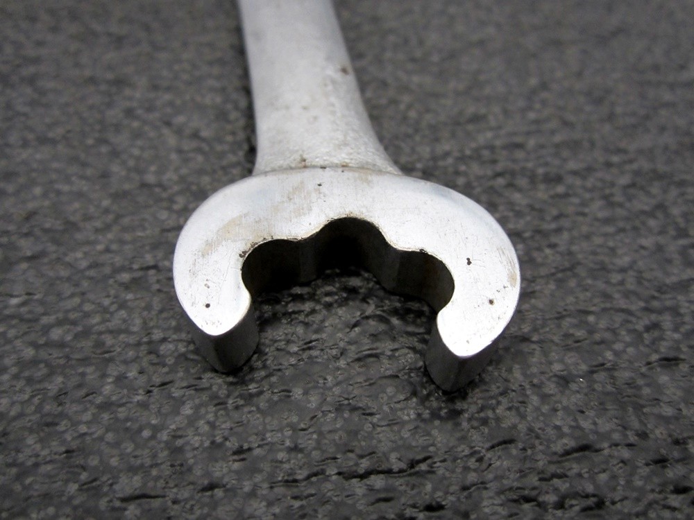 Vintage New Britain 5/8″ x 3/4″ Nut Master Open End Wrench NDF-522 USA