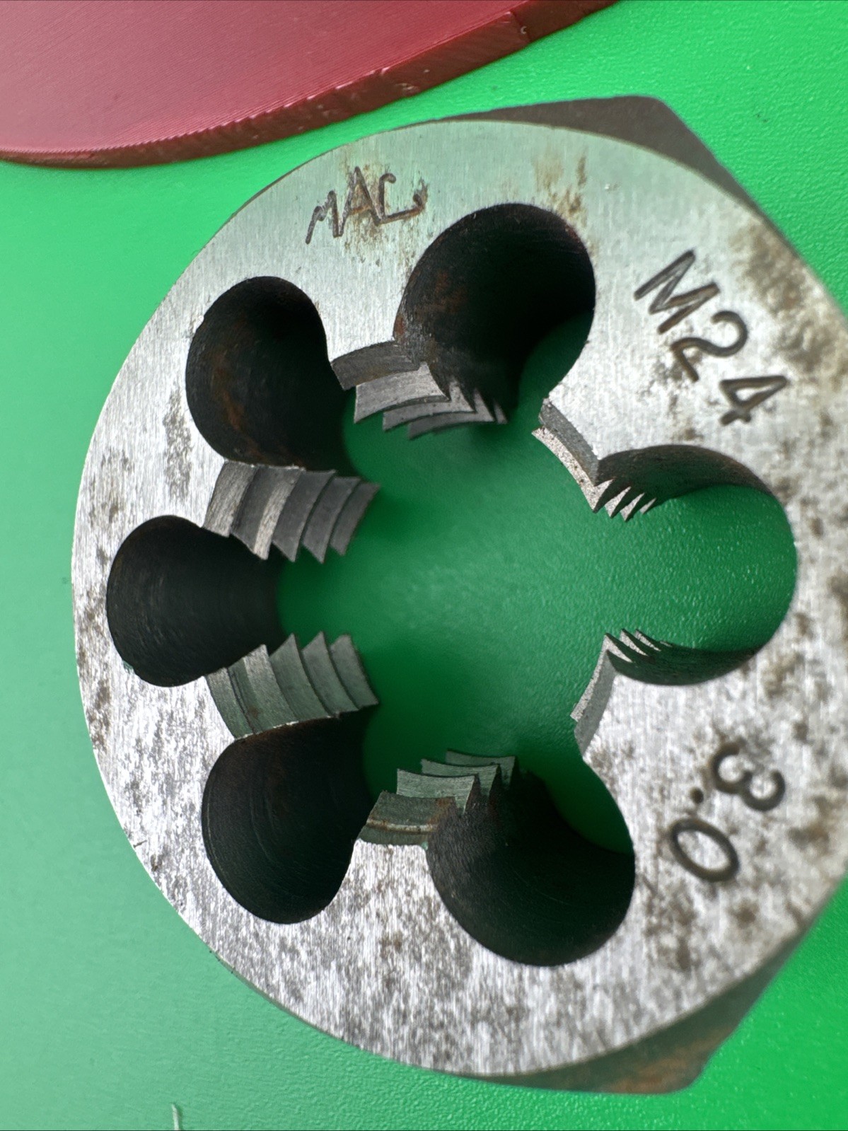 Mac Tools 8569DIA Metric Hexagonal Die M24-3.00 – 1-13/16″ Shank