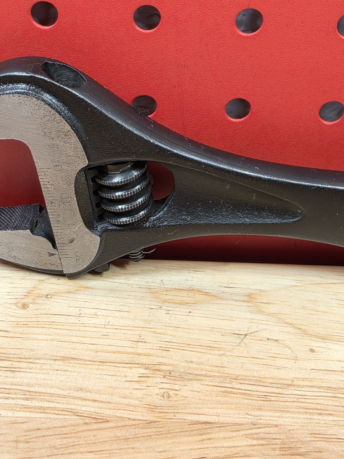 MAC TOOLS AWP10BA Black Adjustable Wrench 10″ Long NICE