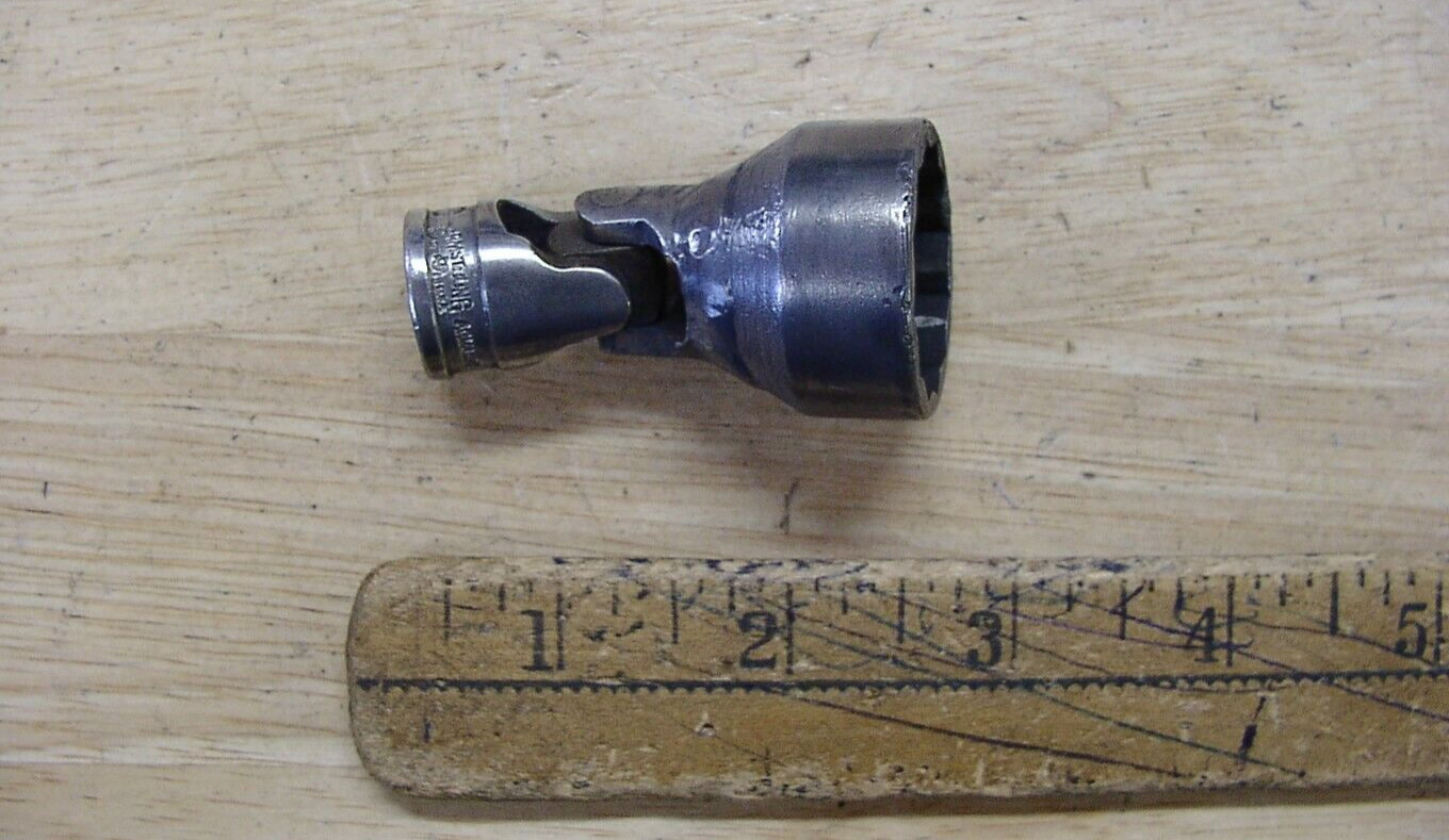 Vntg Armstrong Armalloy F-140 Universal Wobbler Socket,3/8″ Dr. X 1-1/16″,VGC