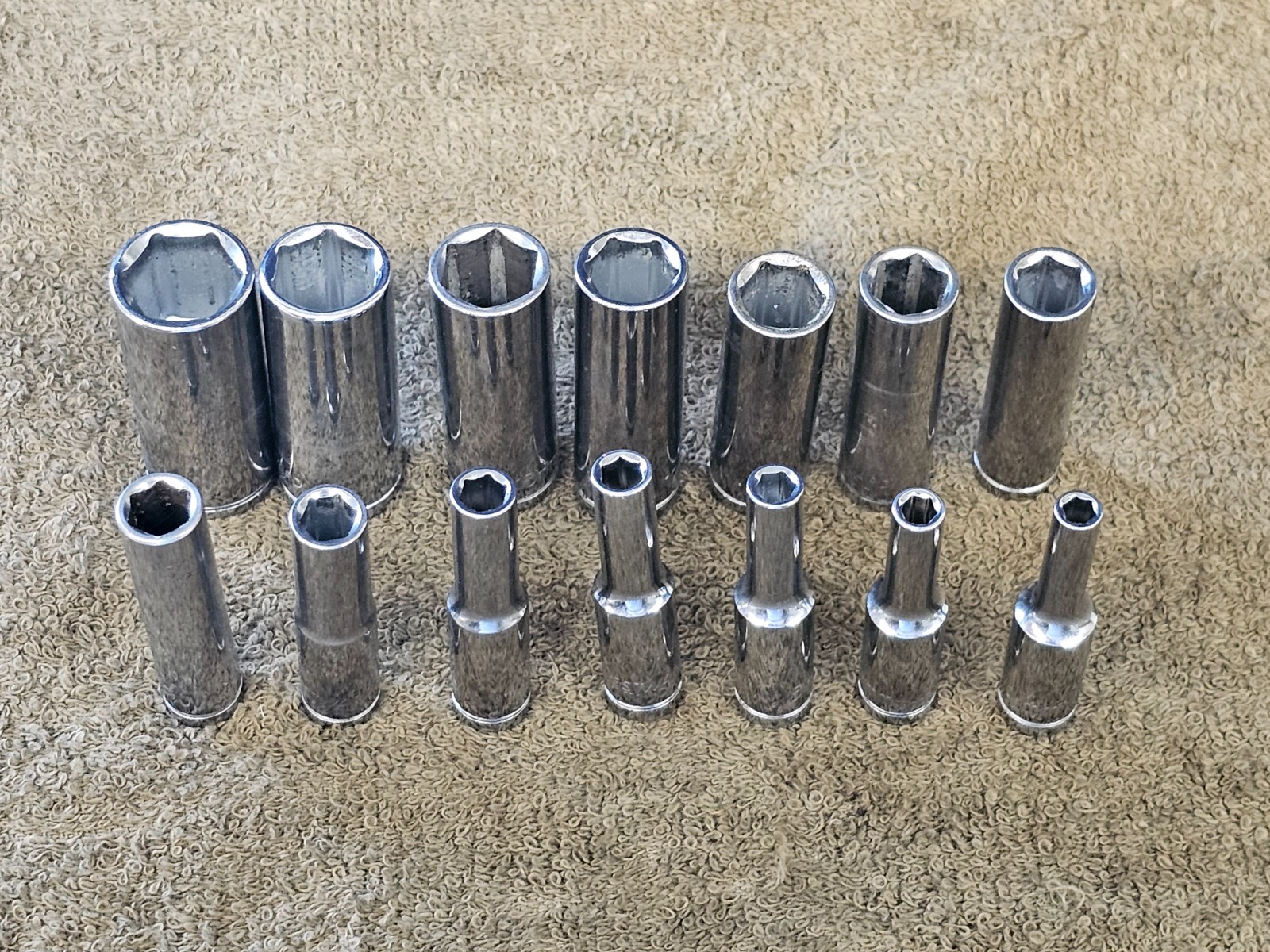 14 Westward Sockets 1/4 Drive Deep Well 15 14 13 12 11 10 9 8 7 6 5.5 Metric Set