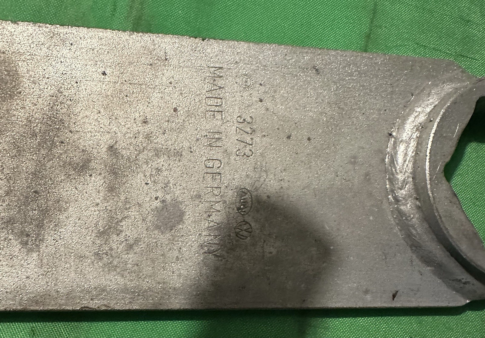 VW 3273 VIBRATION DAMPER LOCK