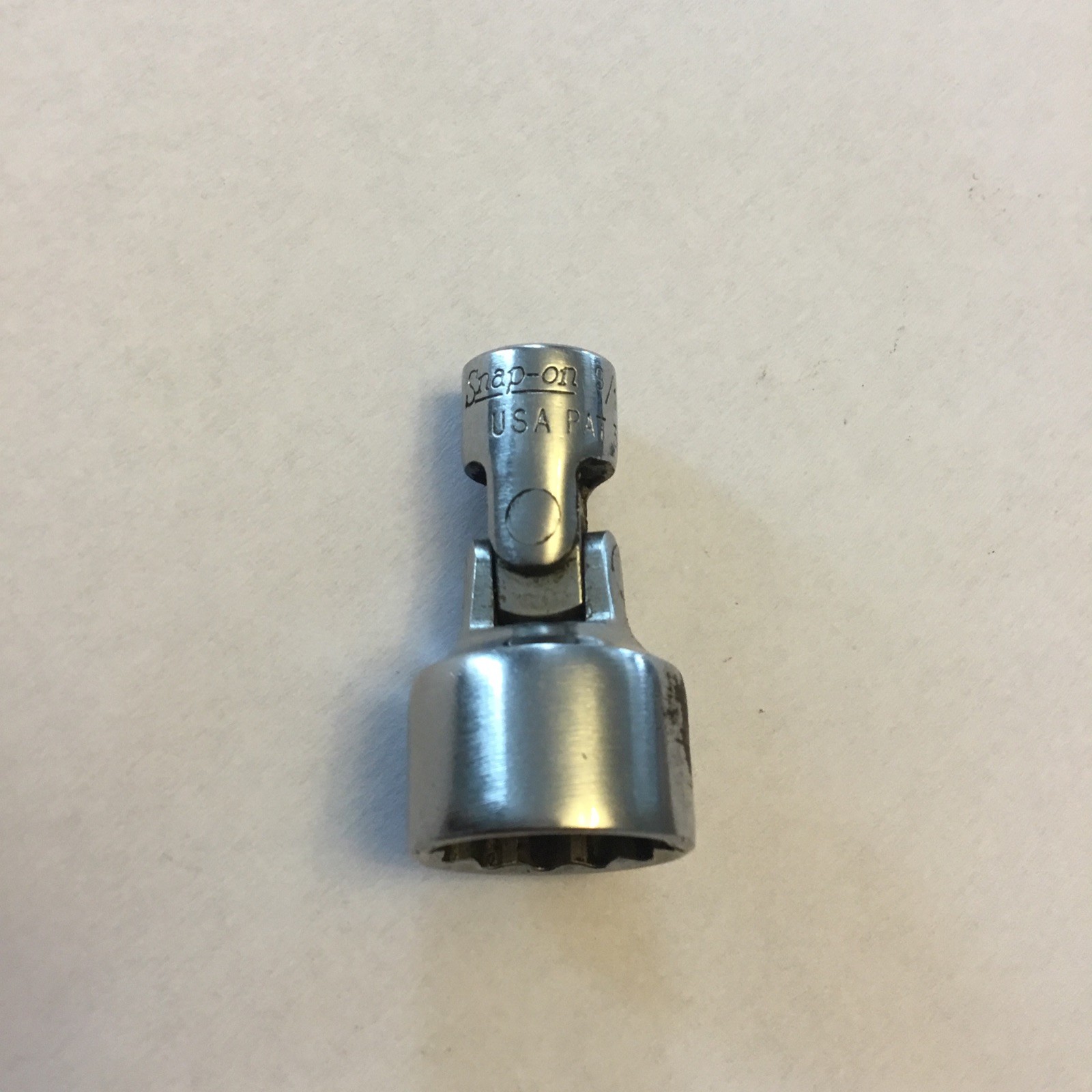 Snap-on Tools USA 1/4″ Drive 9/16″ SAE Chrome 12 PT Swivel Socket TMU181 Used