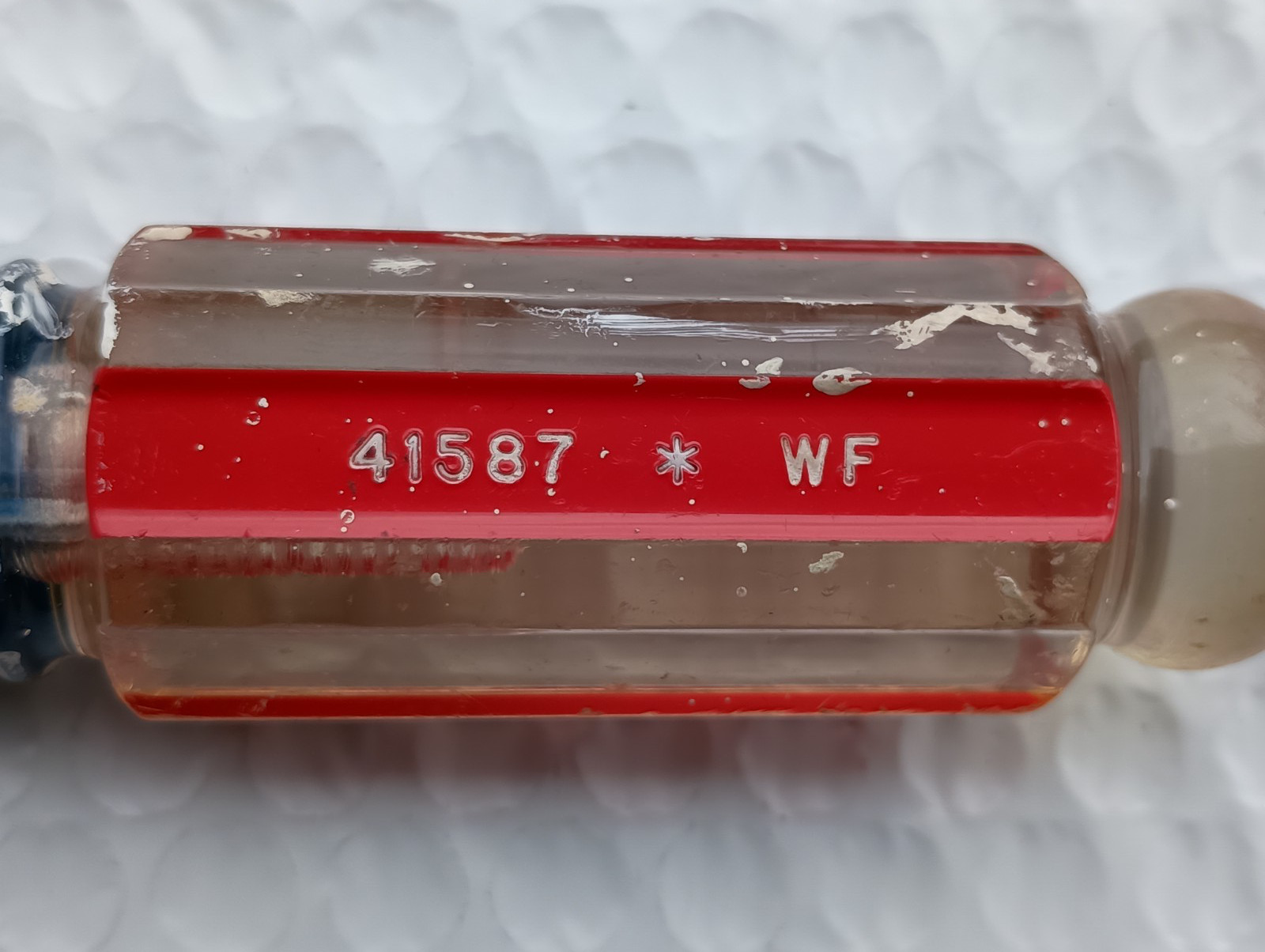 CRAFTSMAN TOOLS USA 41587, SCREWDRIVER, 5/16″ FLAT/SLOTTED BLADE, 11.5″ LONG.