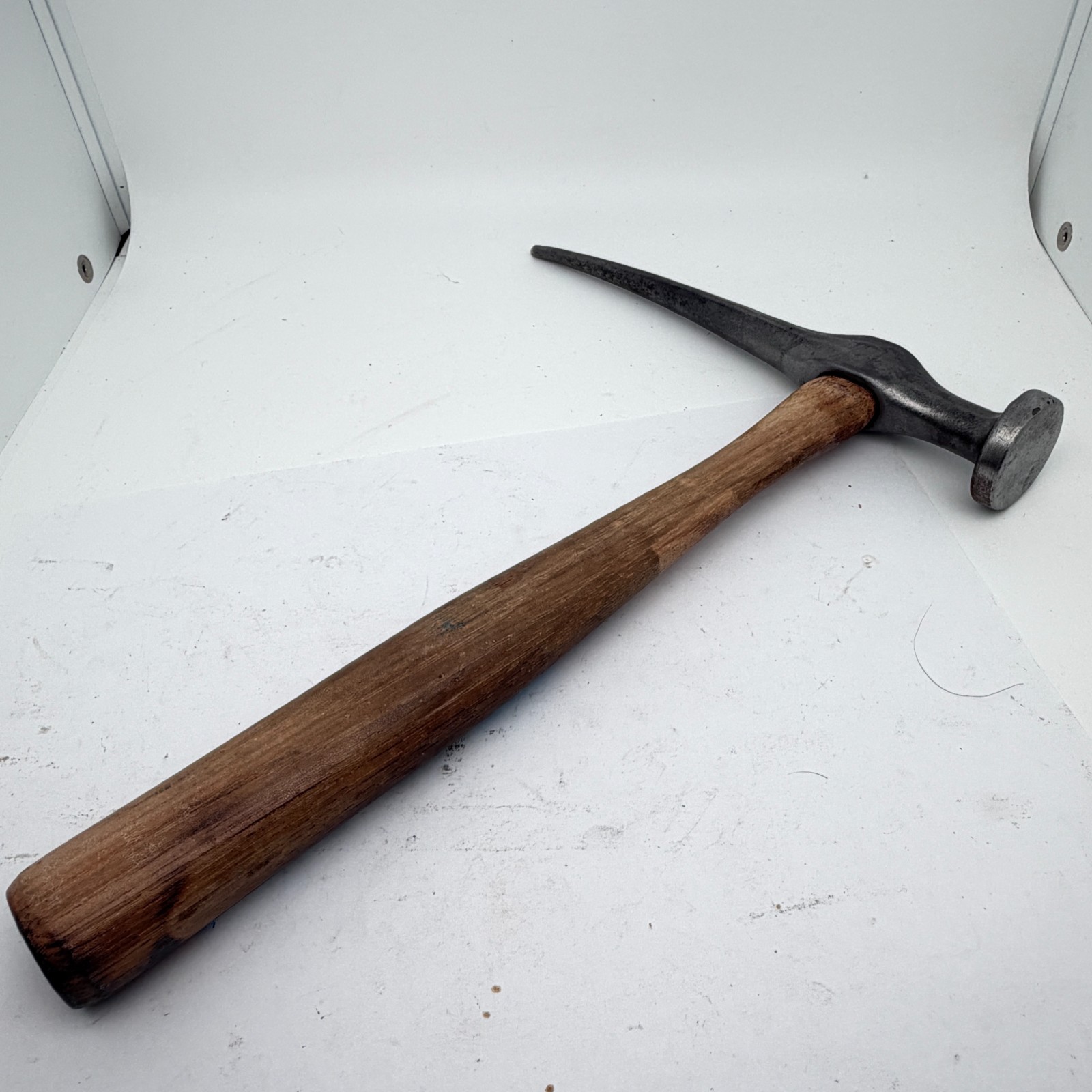 Vintage Long Curved Spot Pick Auto Body Hammer – Metalworks. New Handle Clean!