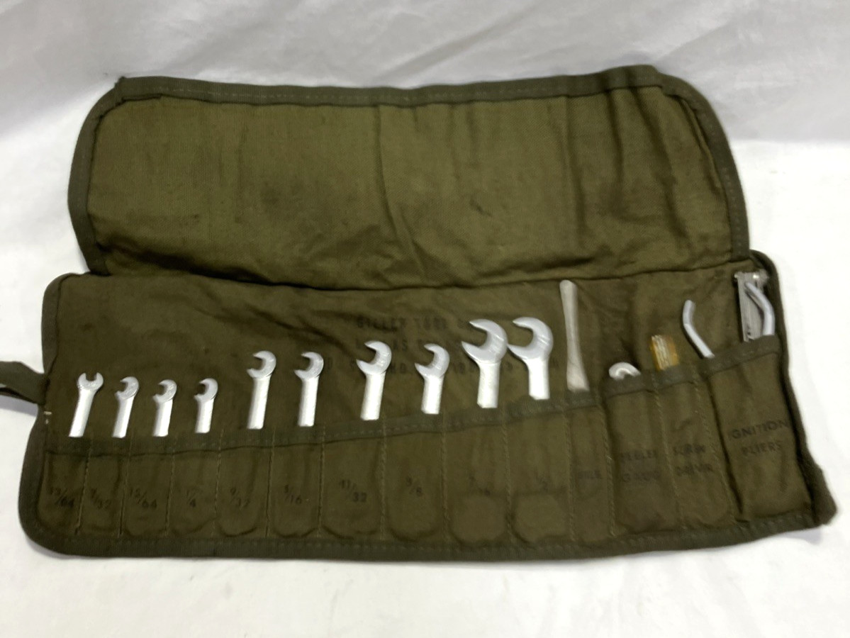 Vintage Giller US Military Ignition Wrench Tool Kit Canvas Roll SAE USA