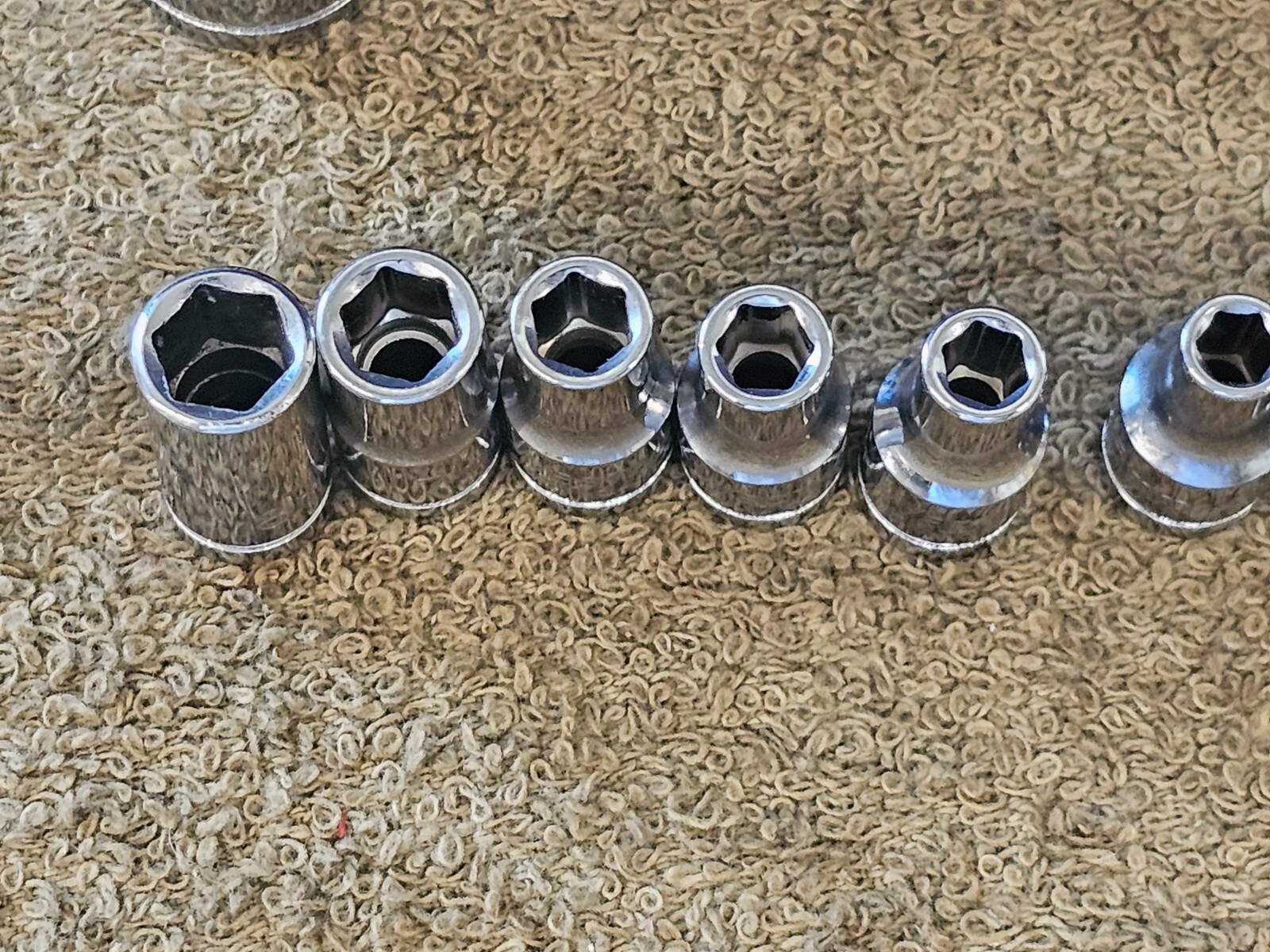15 Westward Sockets 1/4 Drive 15 14 13 12 11 10 9 8 7 6 5.5 Adapter Metric Set