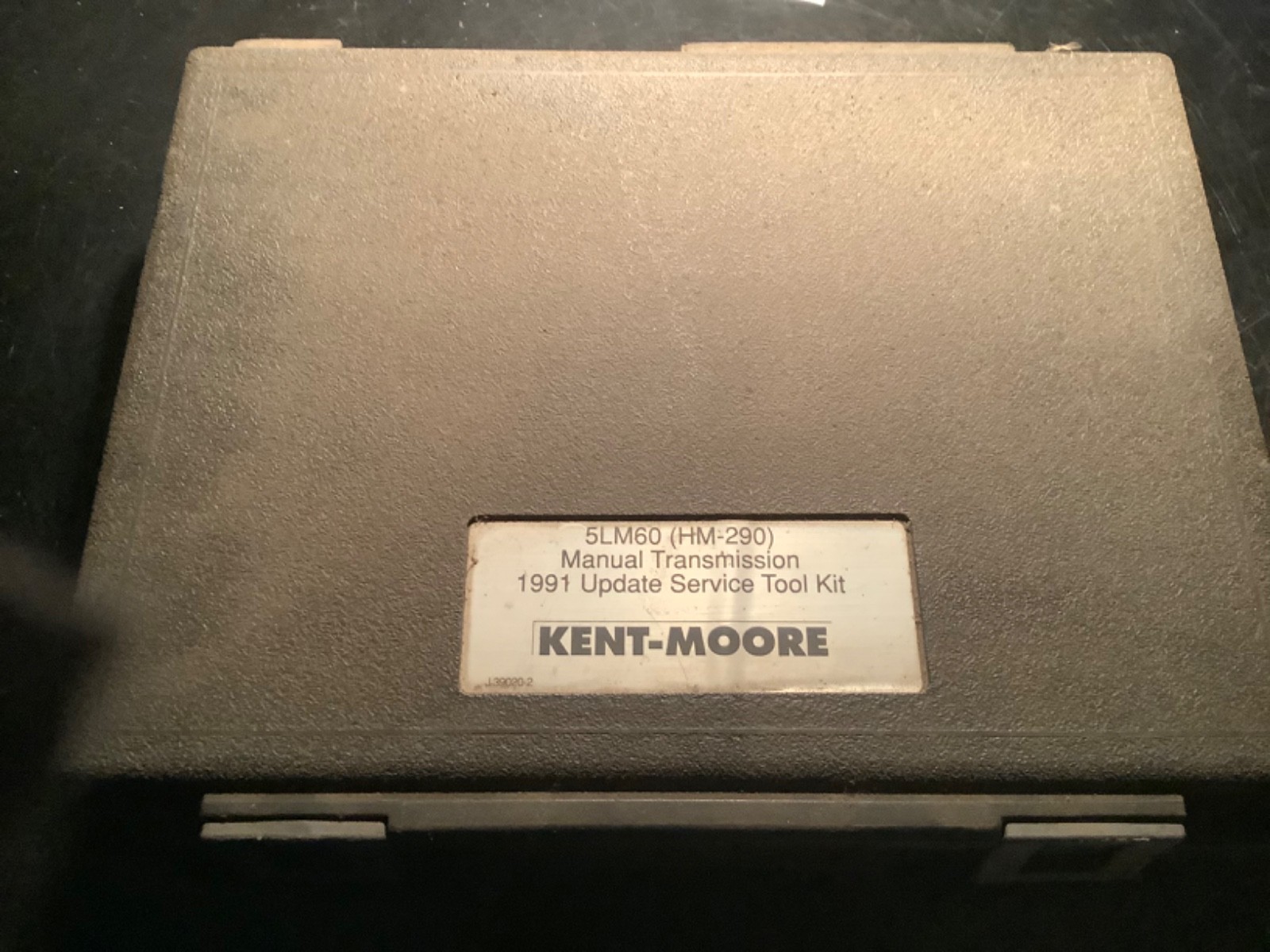 Kent-Moore 5LM60 ( HM-290) manual transmission 1991 Update service tool kit