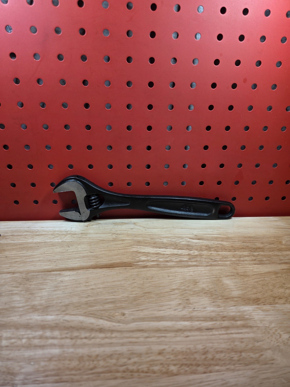 MAC TOOLS AWP10BA Black Adjustable Wrench 10″ Long NICE