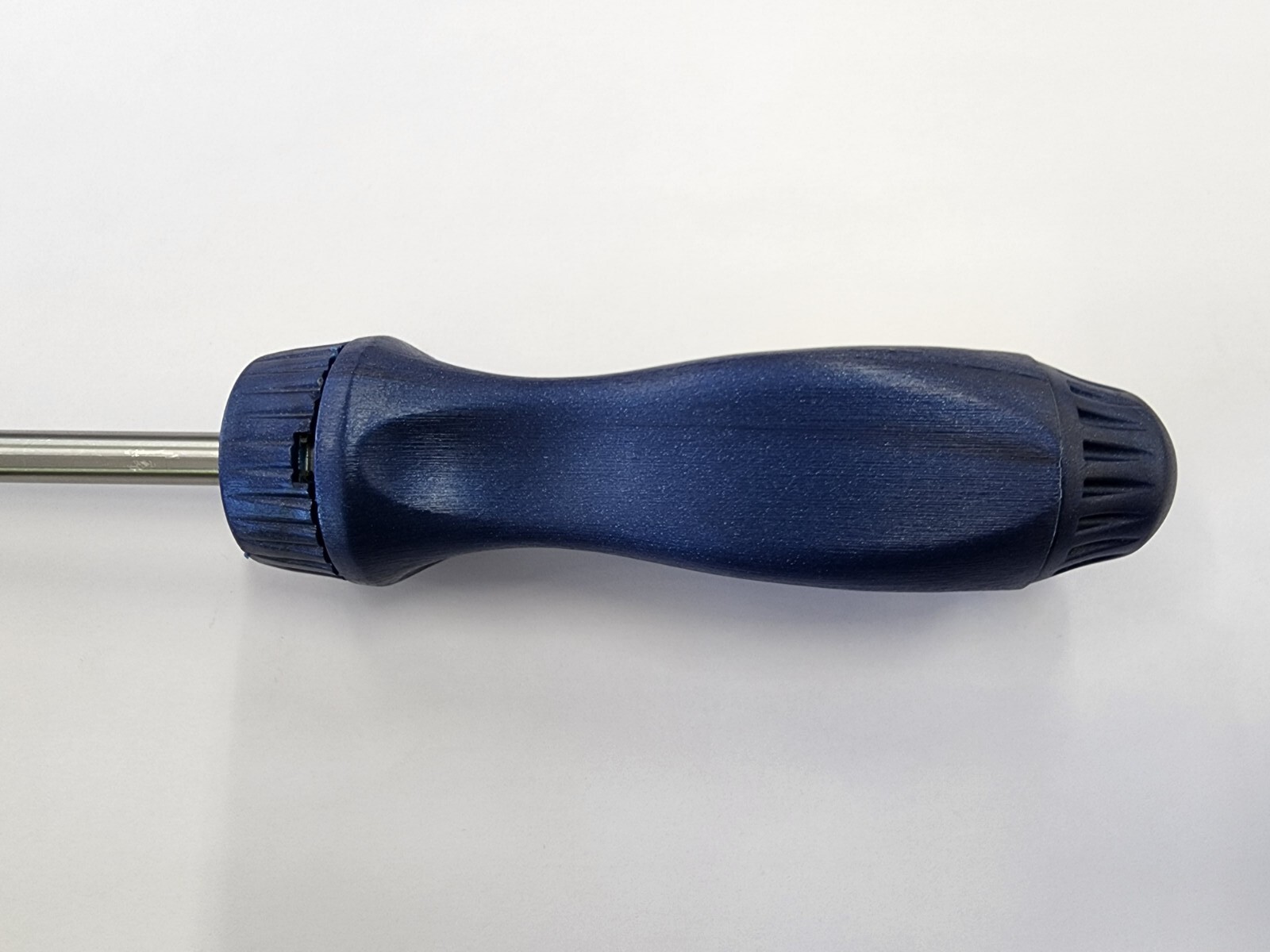 Snap-on Tools NEW POWER BLUE Hard Grip 8″ Shaft Ratcheting Screwdriver SSDMR8AMB