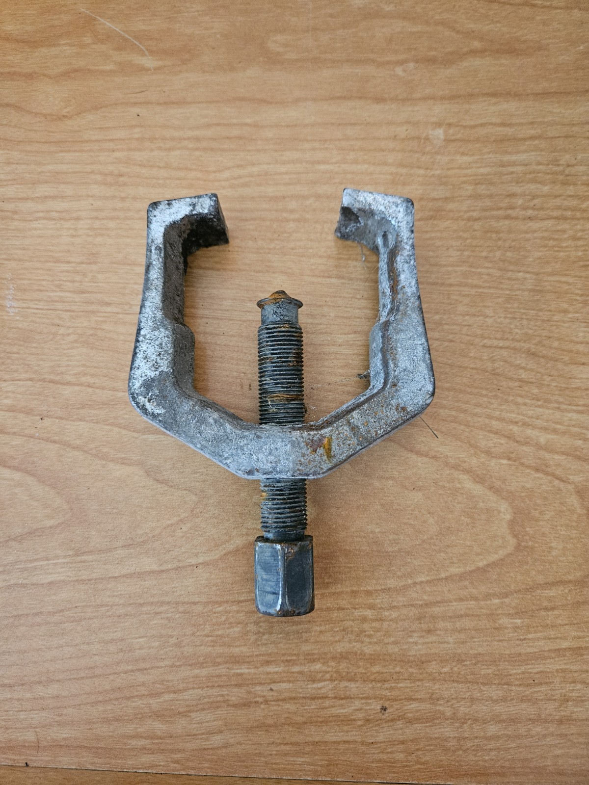 PITTSBURG 63684 tie rod/pitman arm puller (No Package) Used