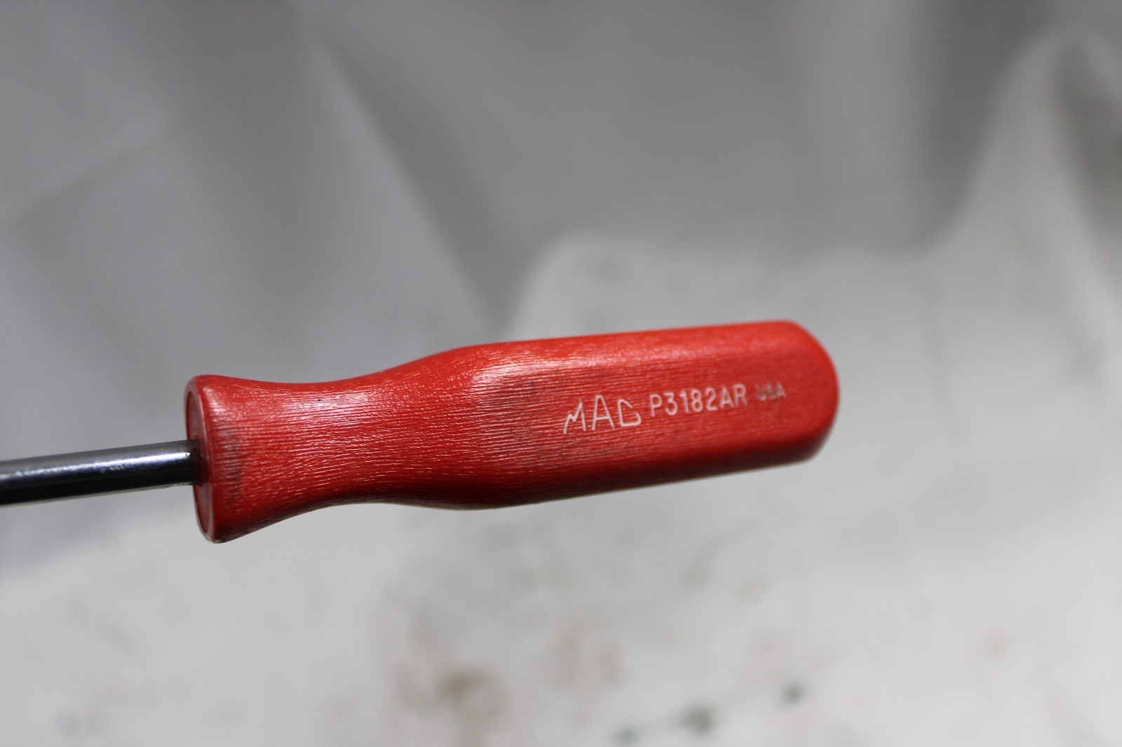 MAC Tools P3182AR #2 Phillips 18» Long Red Hard Handle Screwdriver USA