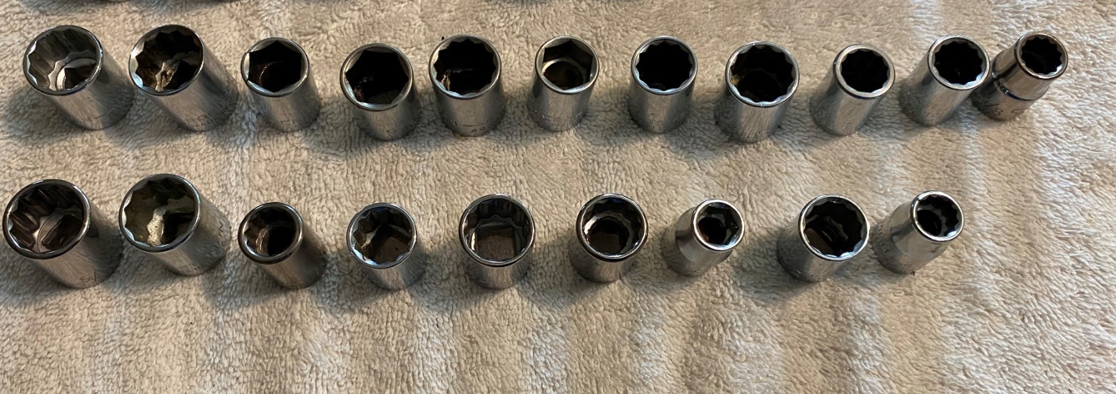 Lot of 37 – Craftsman 3/8″ Drive Assorted SAE Sockets, Made in USA