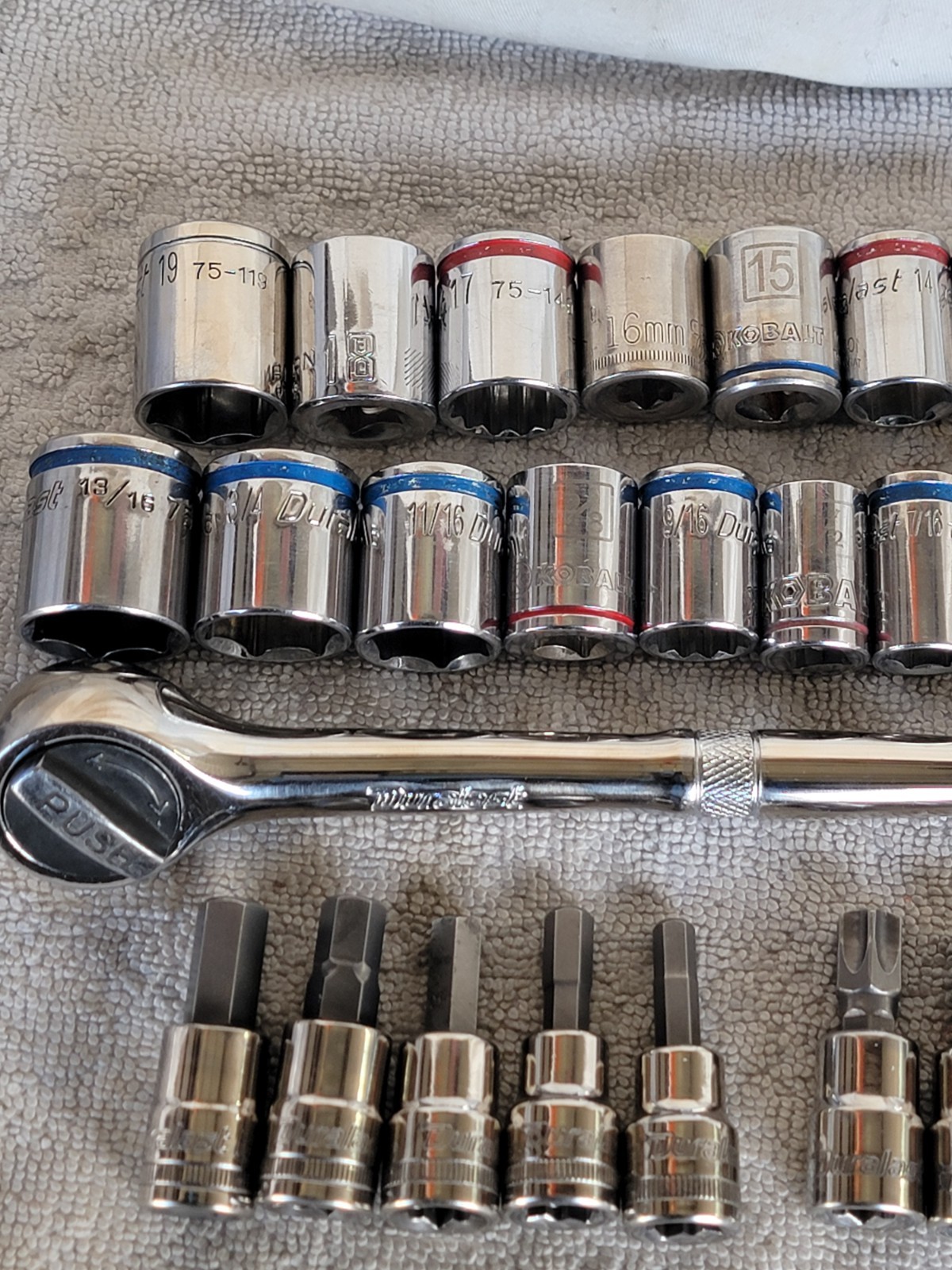 94pc Duralast MIX Socket Wrench Set 1/4″ & 3/8″ dr., SAE/Metric Plastic Box EXC!