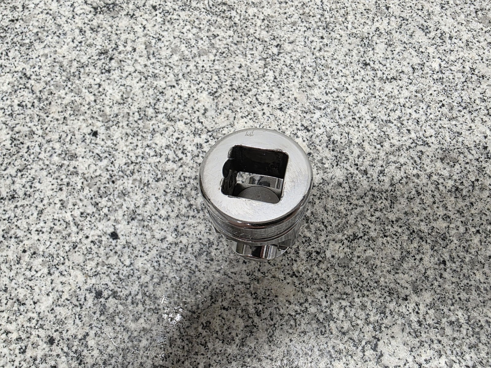 Snap-On L82A 3/4″ Drive Universal Swivel Joint Socket Locking Button USA